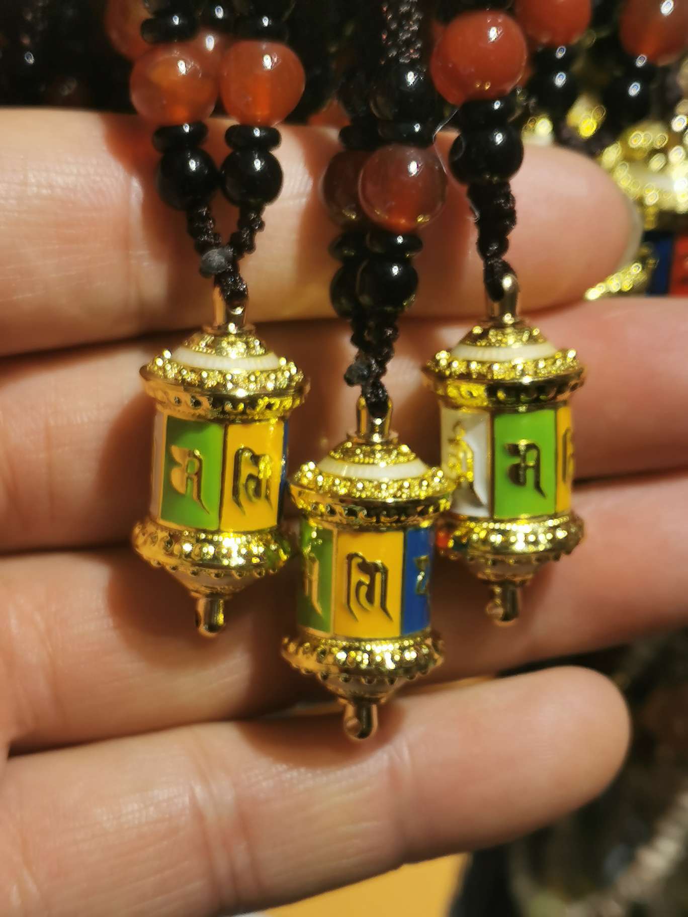 Alloy rotor wheel pendant detail image 2