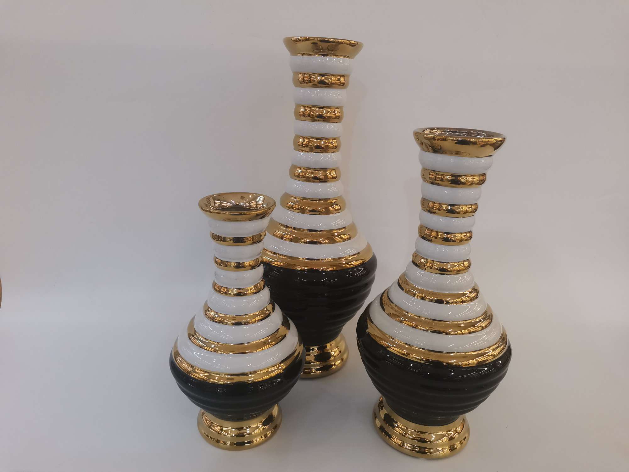 The vases come in individual sizes, medium and small