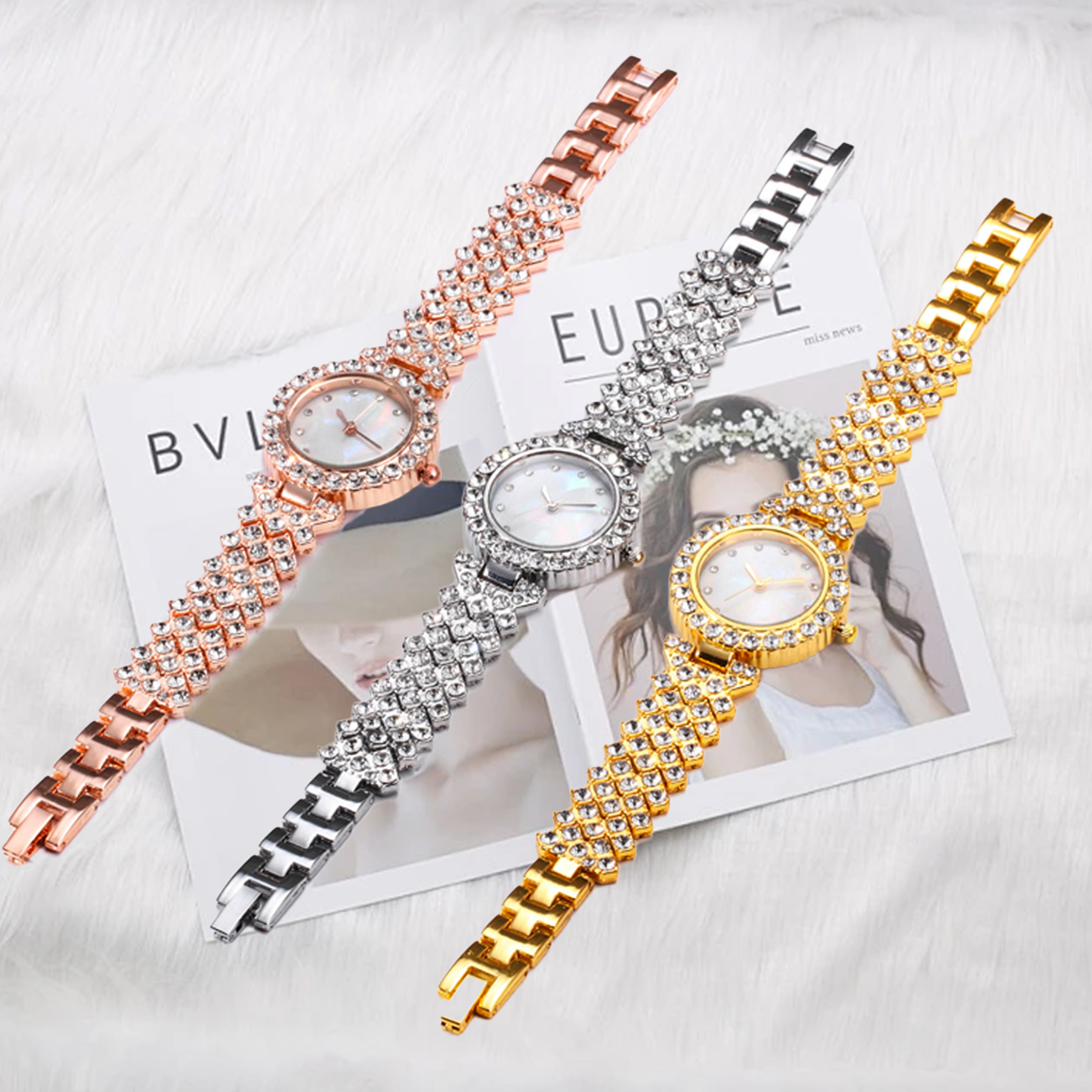 Full Diamond Fashion Women's Watch Diamond Shell Face Student Watch Bracelet Watch Casual All-Match Girls Watch Application Scenario