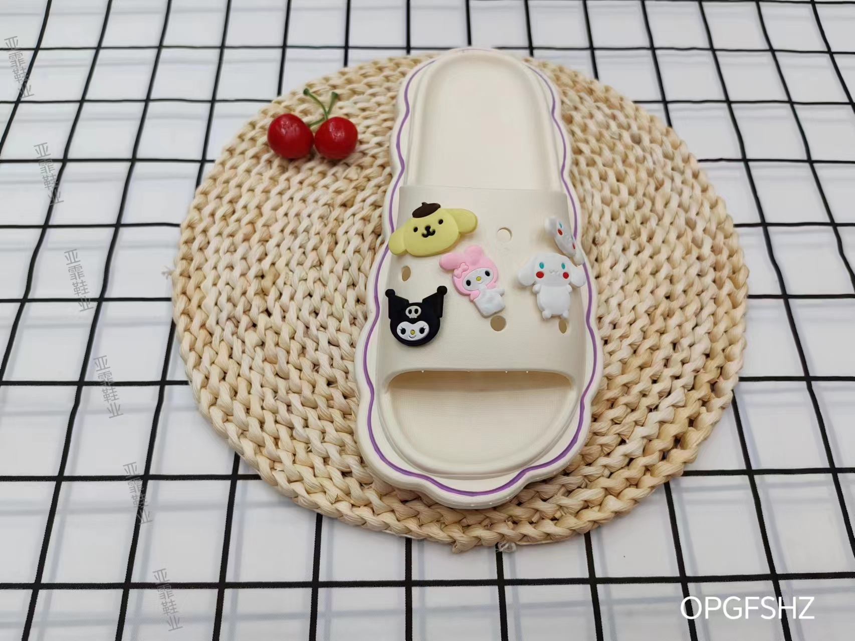Slippers female summer wear cartoon cute thick sole high appearance level slippers