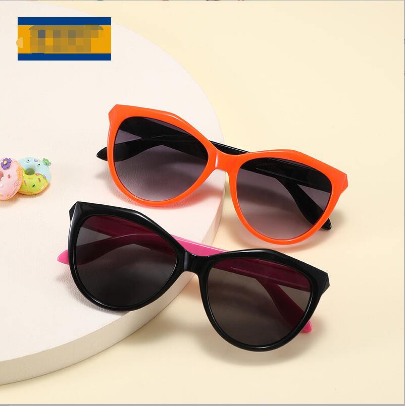 2024新款儿童墨镜男女童户外休闲防紫外线遮光眼镜批发 XT6132