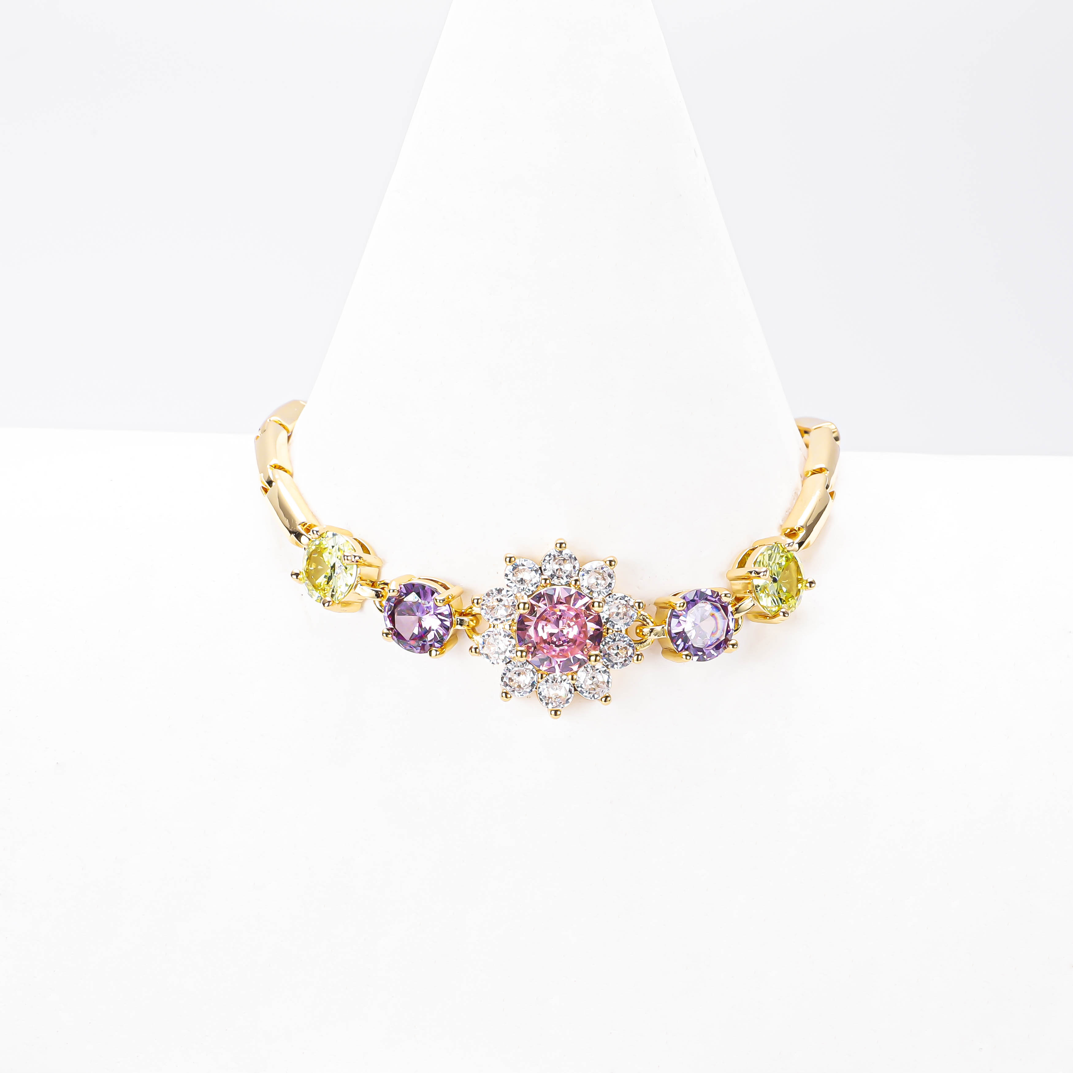 Chuangmei Jewelry 18k Champagne gold plated ladies' bracelet jewelry, personalized bracelet design sense, sunflower color zircon bracelet bracelet, Chuangmei Specification image