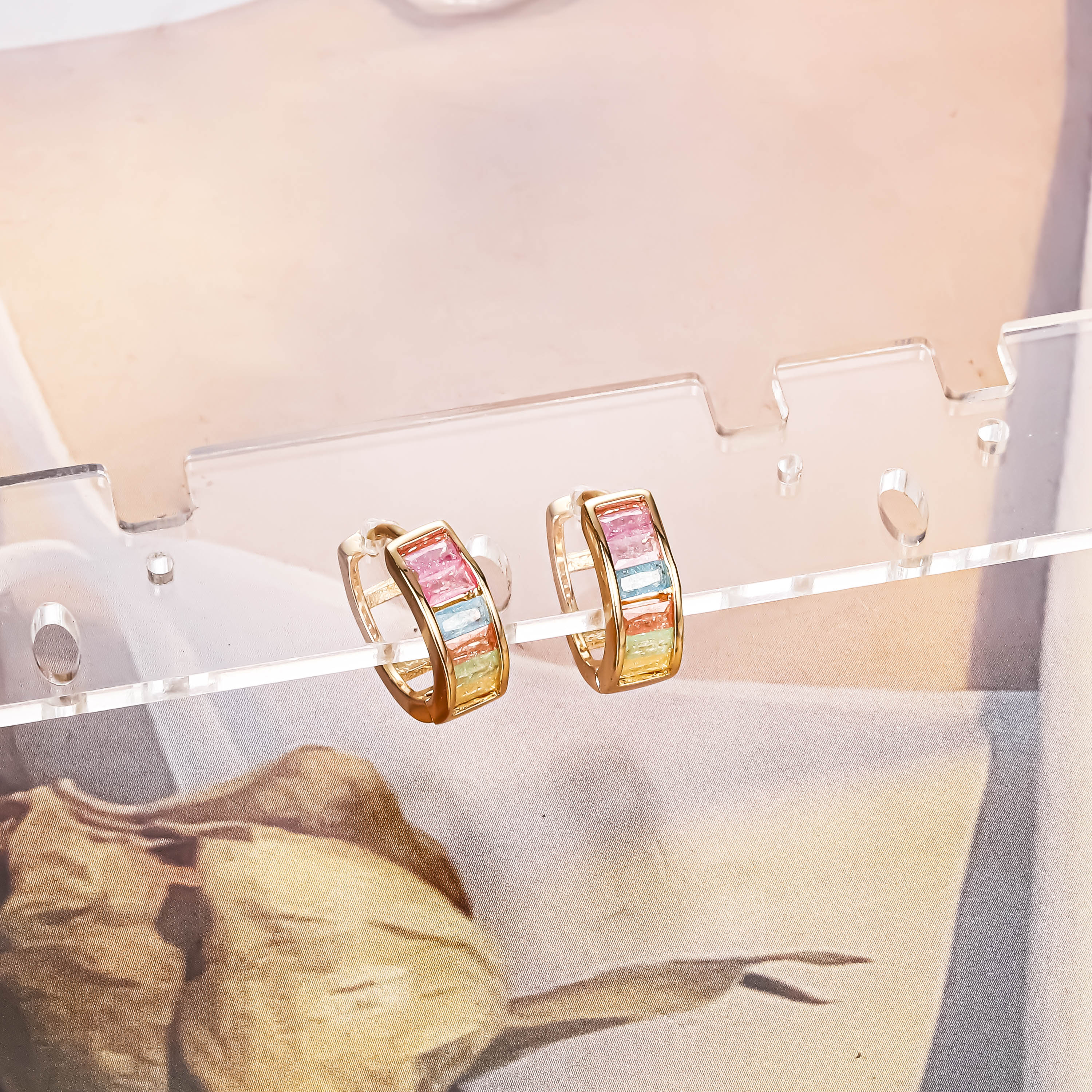 18K gold micro-inlaid plain ring earrings for women, a new trendy double-layer circle colored gold ear ring earrings from 2024 Application Scenario