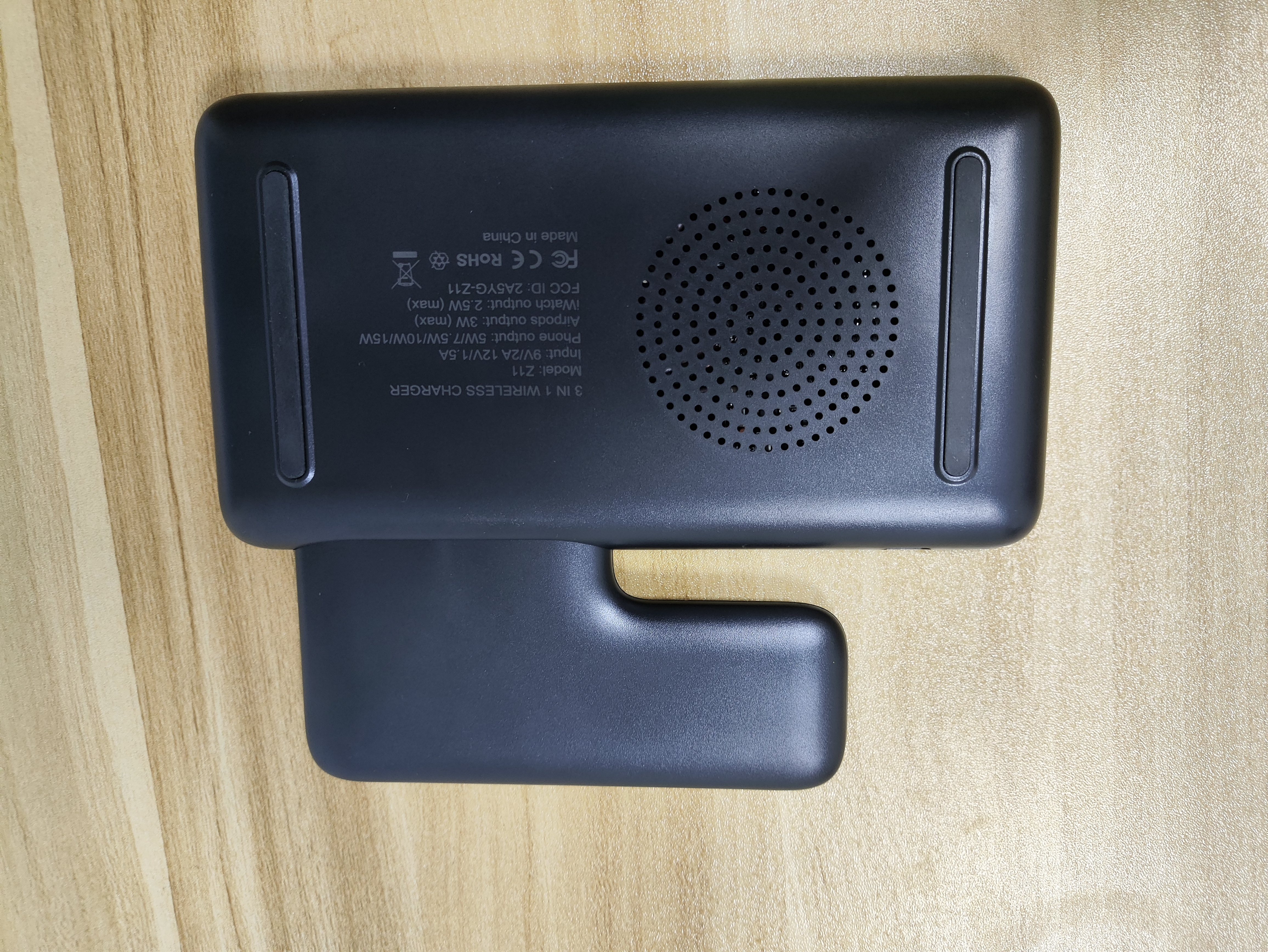 Three-in-one foldable wireless charging desktop stand and mobile phone selfie stand pic 1
