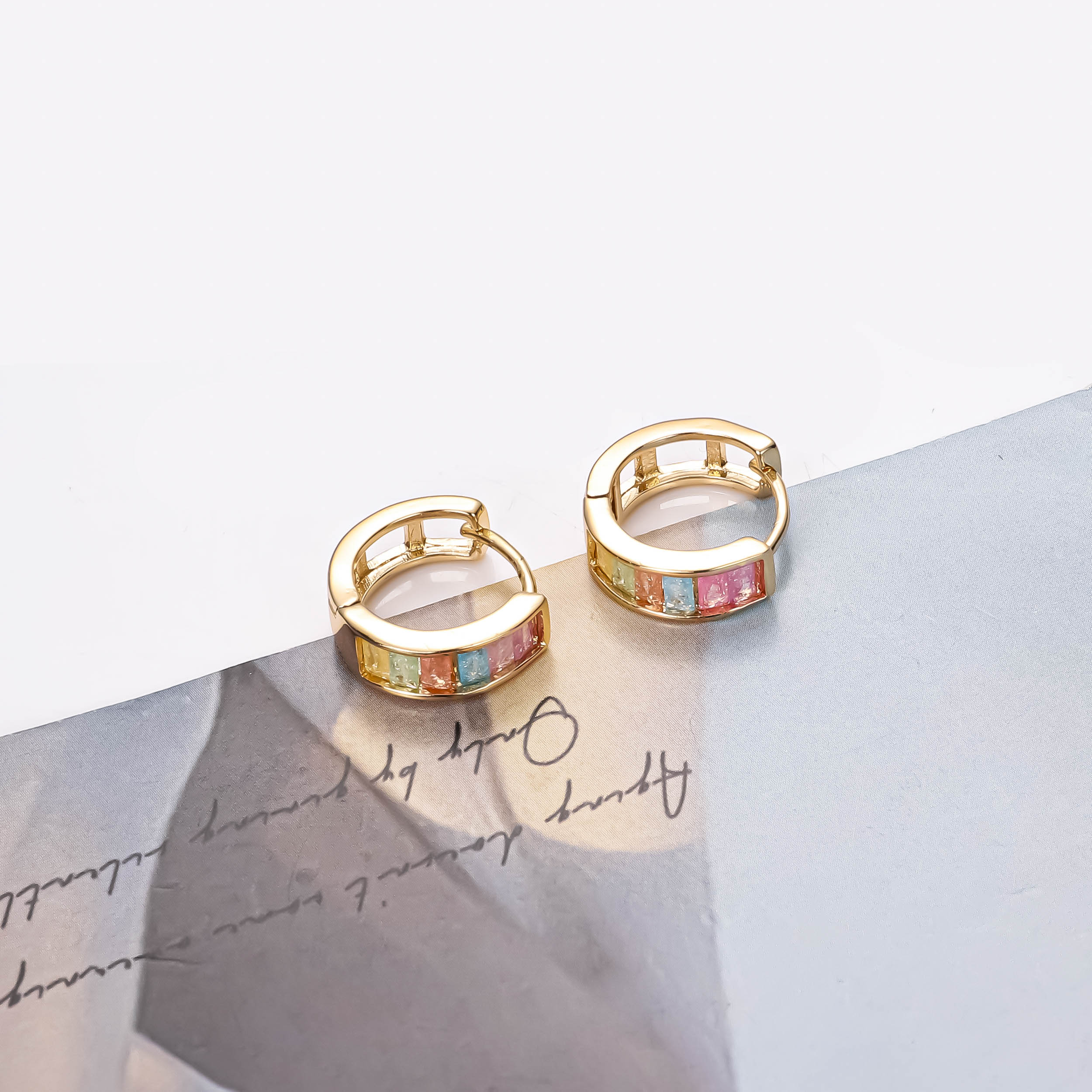 18K gold micro-inlaid plain ring earrings for women, a new trendy double-layer circle colored gold ear ring earrings from 2024 details Picture