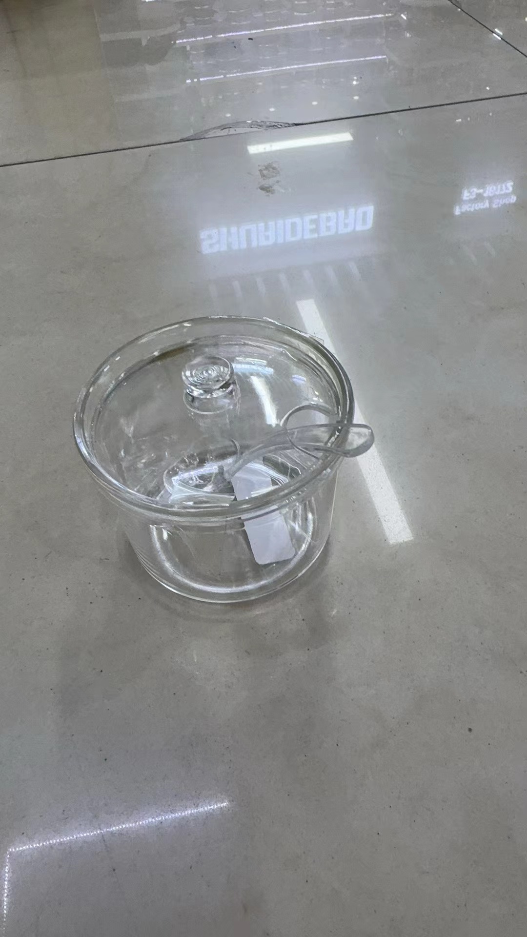 垃圾桶实物图
