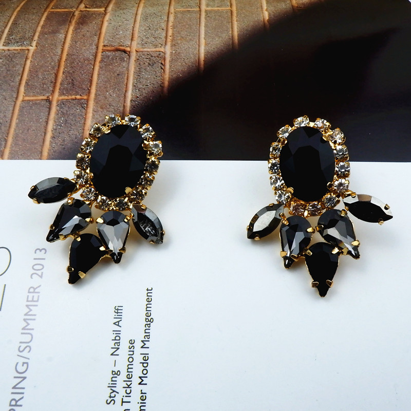 Europe And The United States Exaggerated Classic Black, White And Grey Crystal Glass Earrings Banquet Party Wear Earrings Earrings High-End Earrings Item Picture