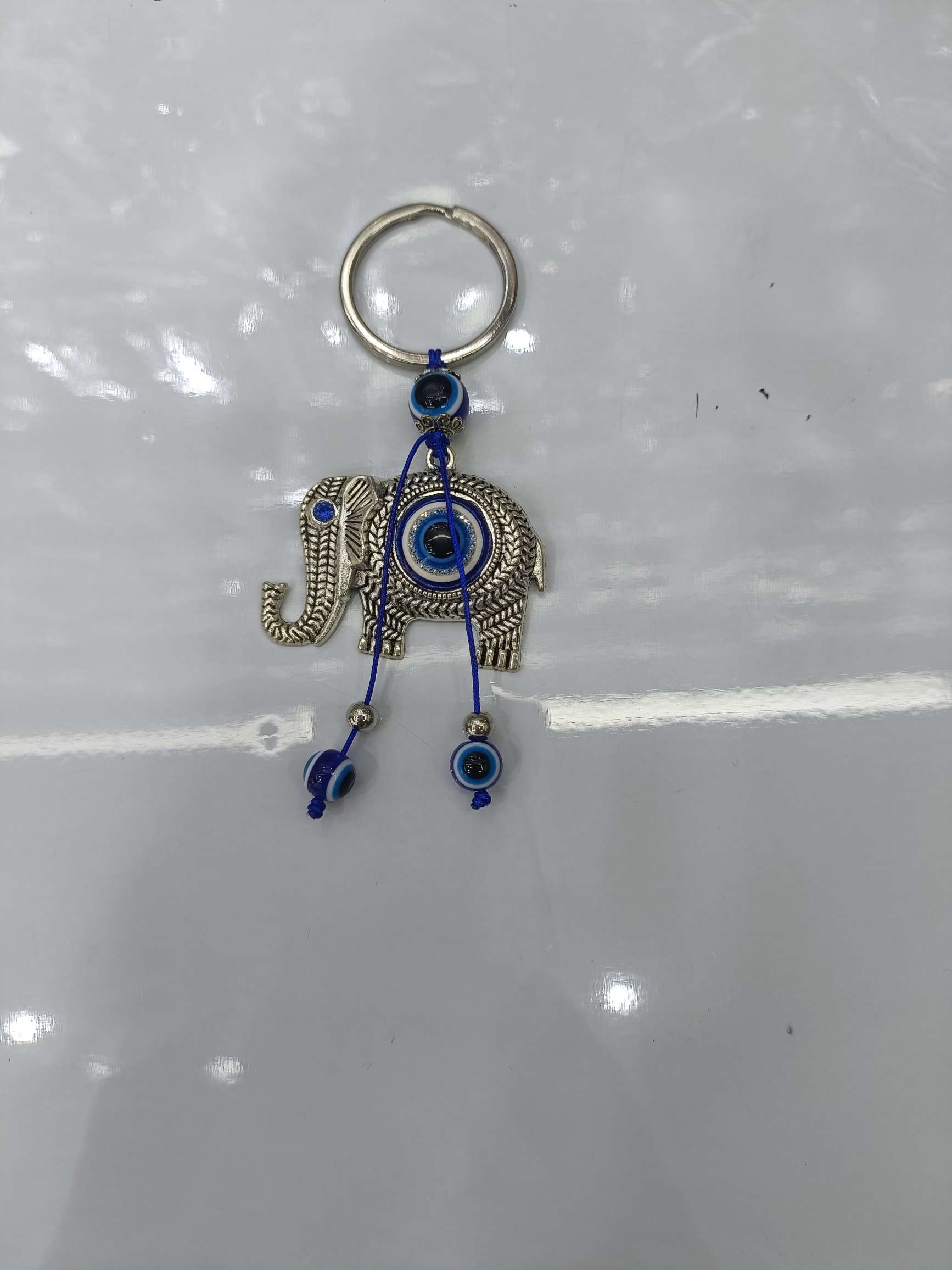 Alloy handicrafts keychain pendants, high-end gifts, key chains, creative key accessories, exquisite and durable keychains, keychain pendants details Picture