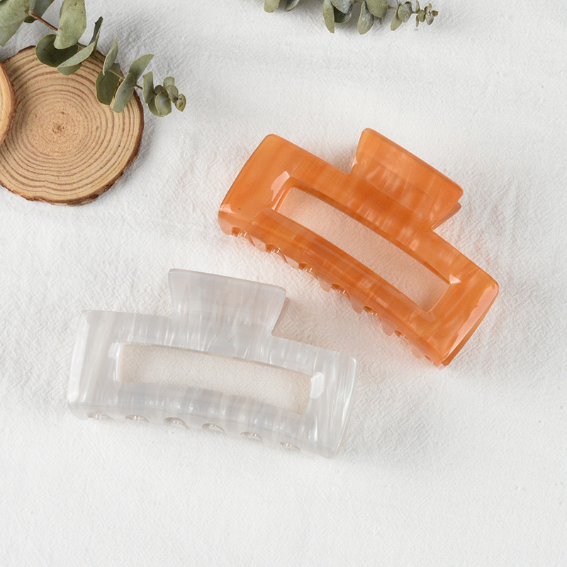 2024 New High-End Large Maillard Clip Advanced Sense Women's Back Head Hair Clip Shark Clip Hair Accessories Shark Clip Clip Application Scenario