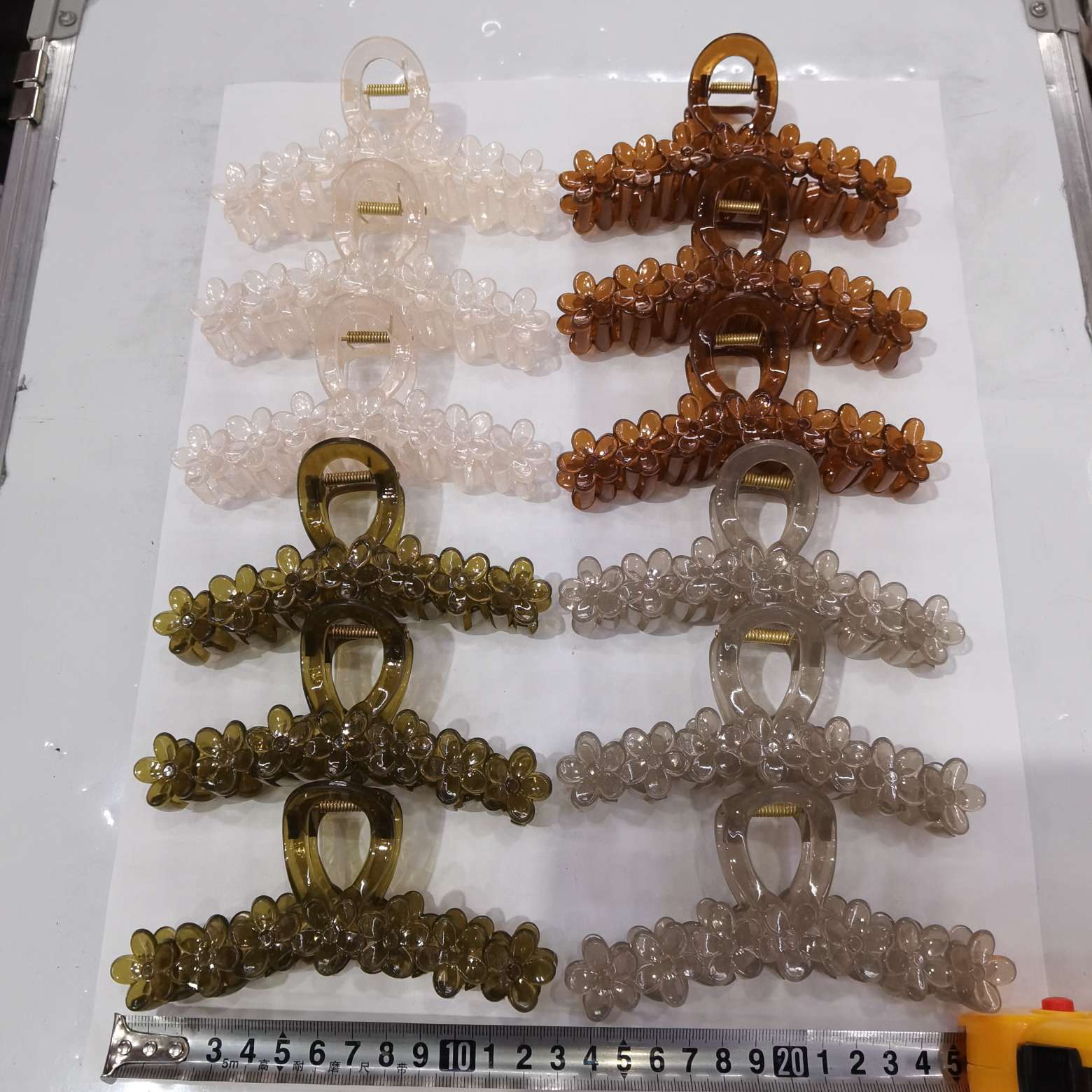 13 cm new spring, summer, autumn and winter jelly Seven-flower series scratch-off headwear with abundant hair volume detail image 2