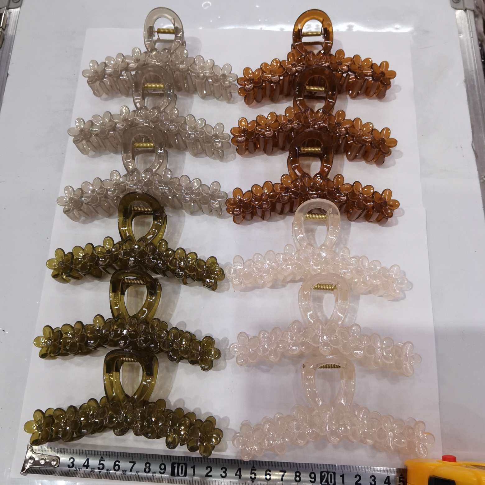 13 cm new spring, summer, autumn and winter jelly Seven-flower series scratch-off headwear with abundant hair volume detail image 7