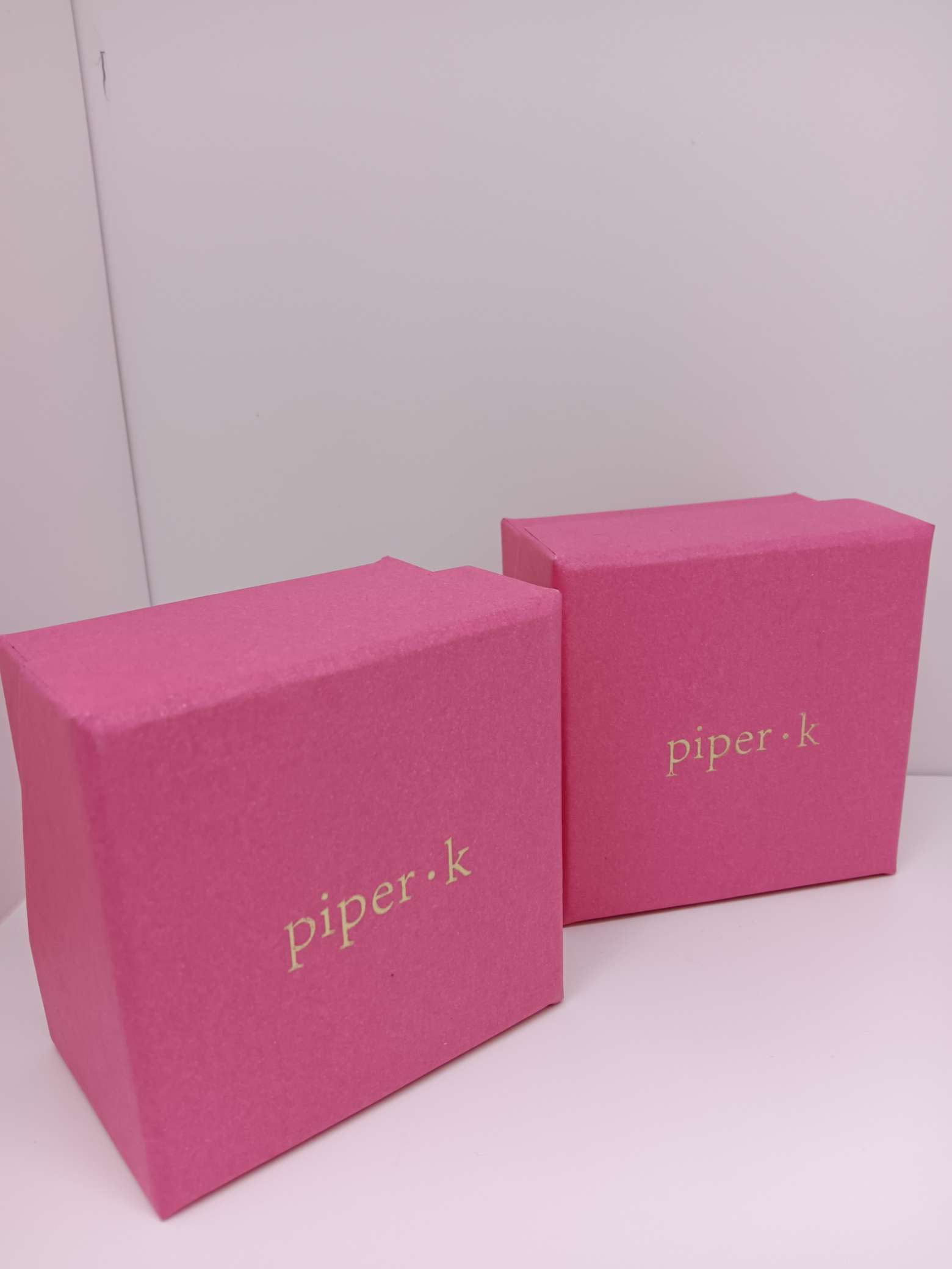 Factory direct sales, earrings boxes, bracelet packaging boxes, high-end jewelry packaging, exquisite jewelry packaging boxes, professional packaging design, custom jewelry box packaging based on samples available