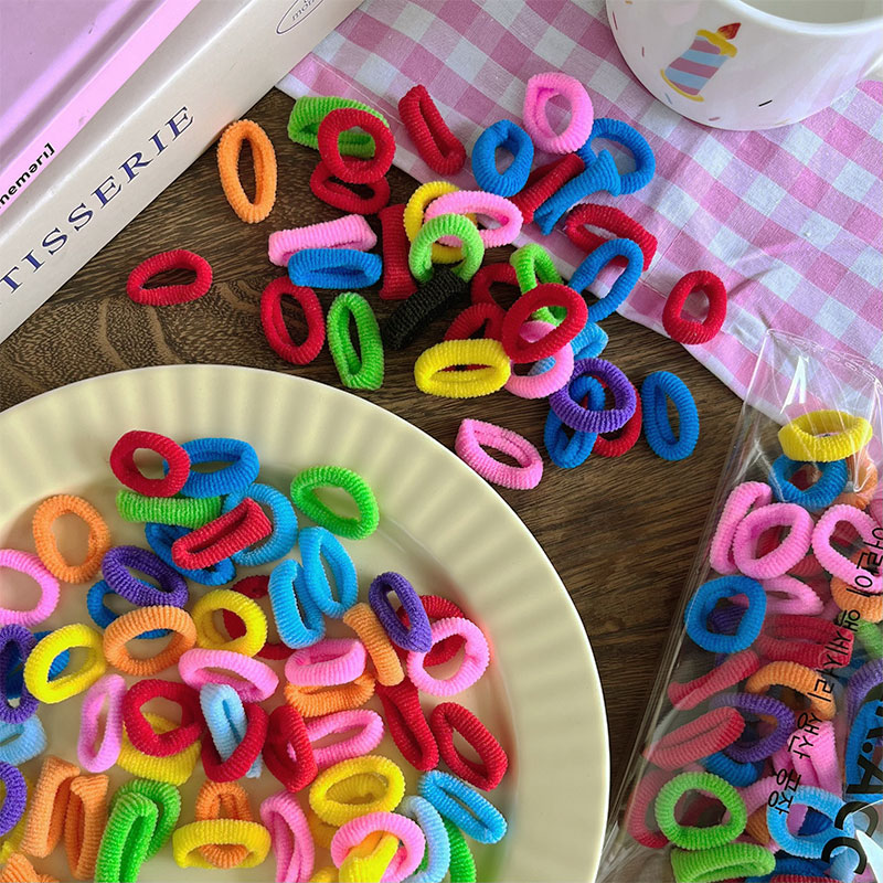 New Korean-style high-elasticity colorful small accessories, children's towel bands, hair ties, rubber bands, women's hair ties, hair bands Application Scenario