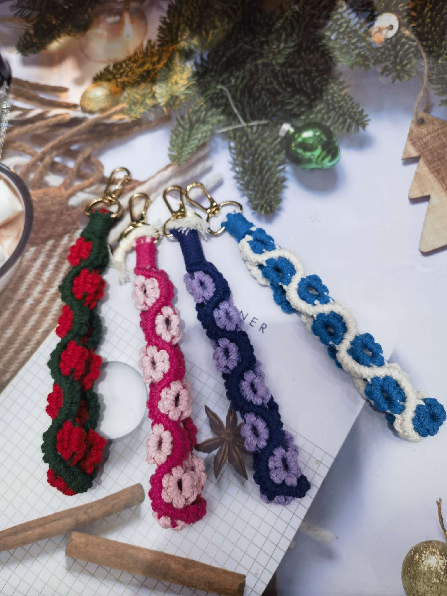 0505全手工流苏手机挂件，2024最新款式，环保材质，质量很好，欢迎下单钥匙扣挂件