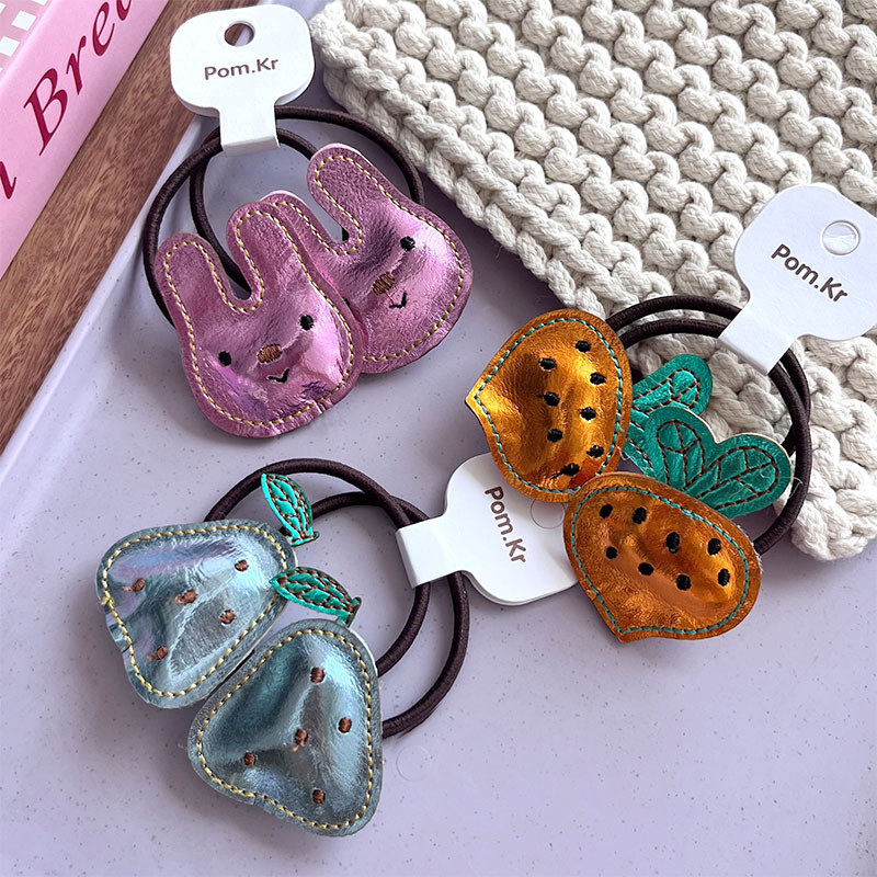New Korean-style cartoon rabbit Star fruit hair band leather children's versatile high-elasticity elastic band hair accessory for students Application Scenario