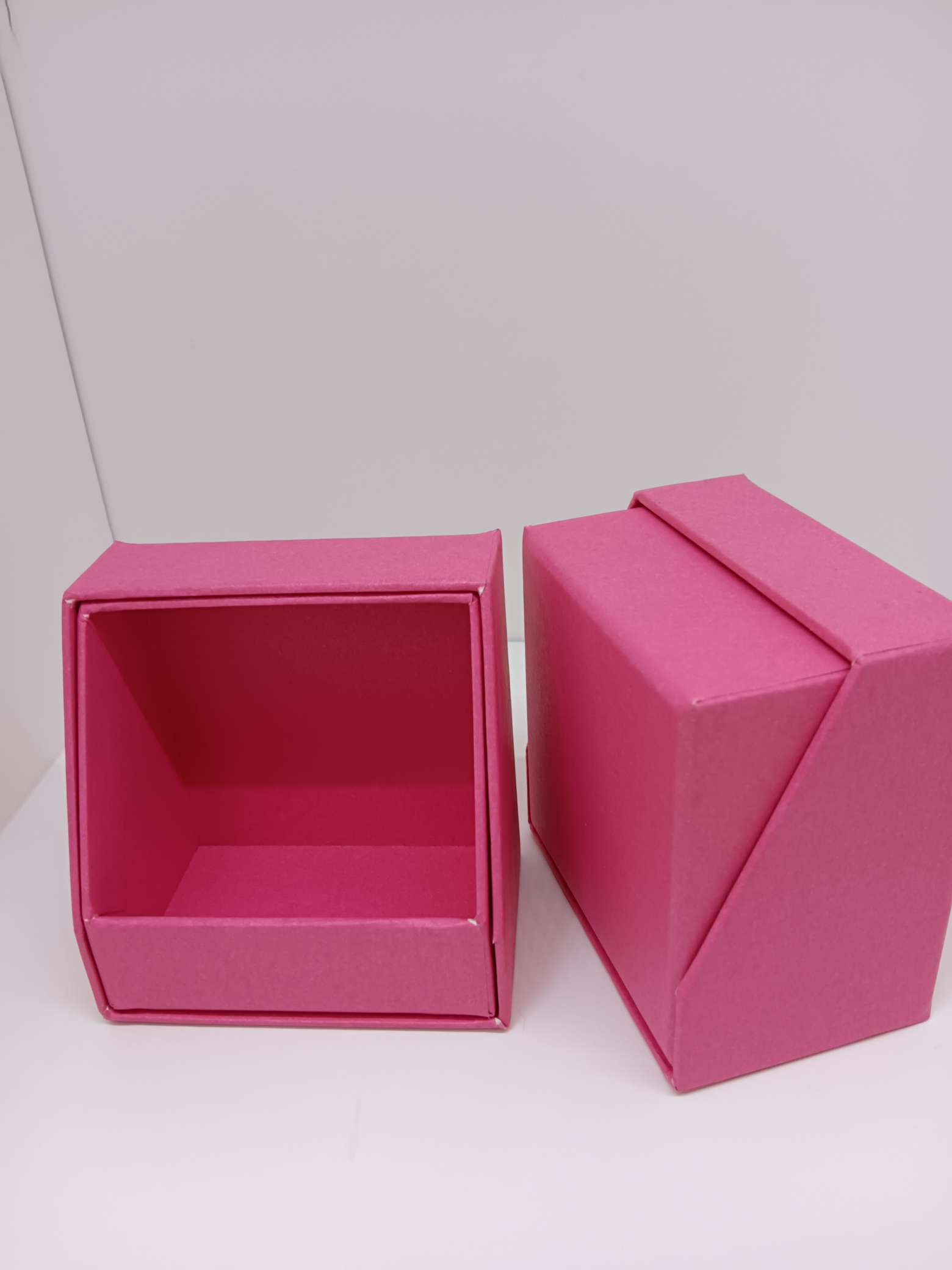 Factory direct sales, earrings boxes, bracelet packaging boxes, high-end jewelry packaging, exquisite jewelry packaging boxes, professional packaging design, custom jewelry box packaging based on samples available detail image 2