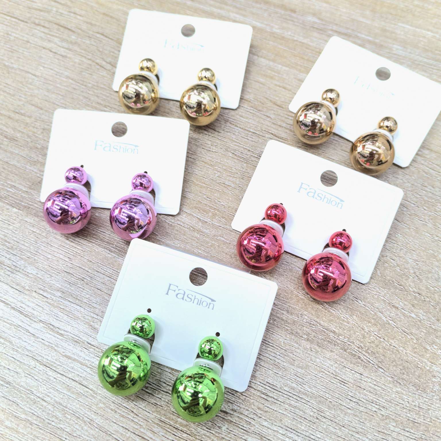 Fudora Shijia pearl jewelry, exquisite earrings, elegant stud earrings, fashionable and simple yet elegant earrings for ladies Application Scenario