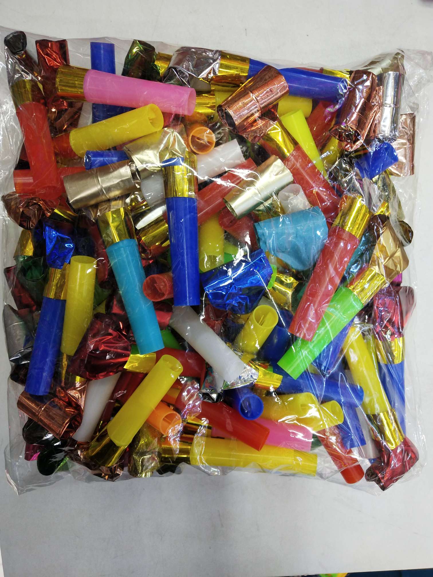 中号笑脸吹龙细节图
