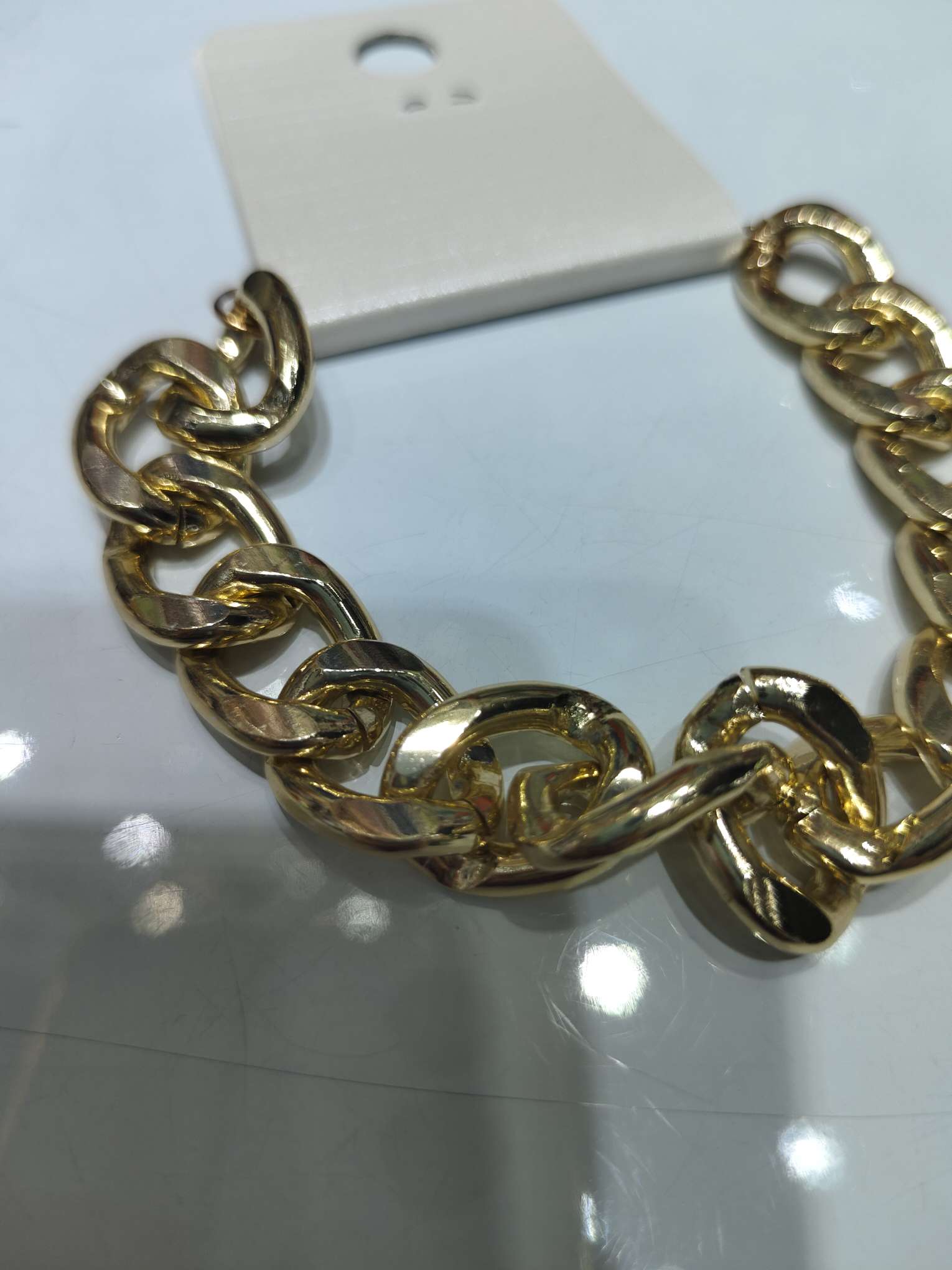 The colorful rope bracelet, jewelry and accessory features a unique design, is fashionable and trendy, durable and of high quality Application Scenario