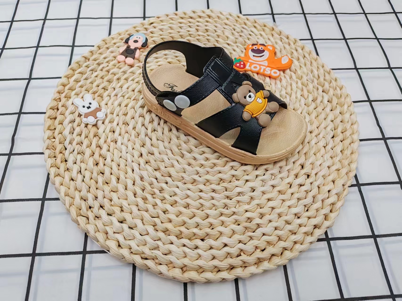 Children's sandals for summer 2024: Soft-soled cartoon sandals Specification image