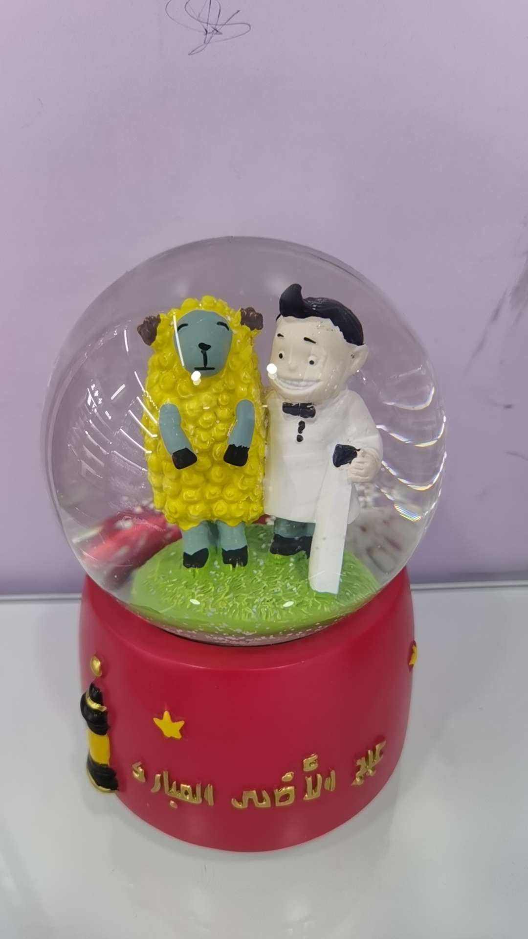 水晶球音乐盒树脂工艺品水晶球飘雪的厂家直销。