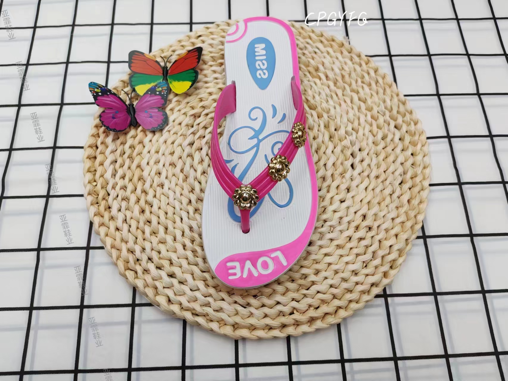 Summer fashion outerwear flip-flops
