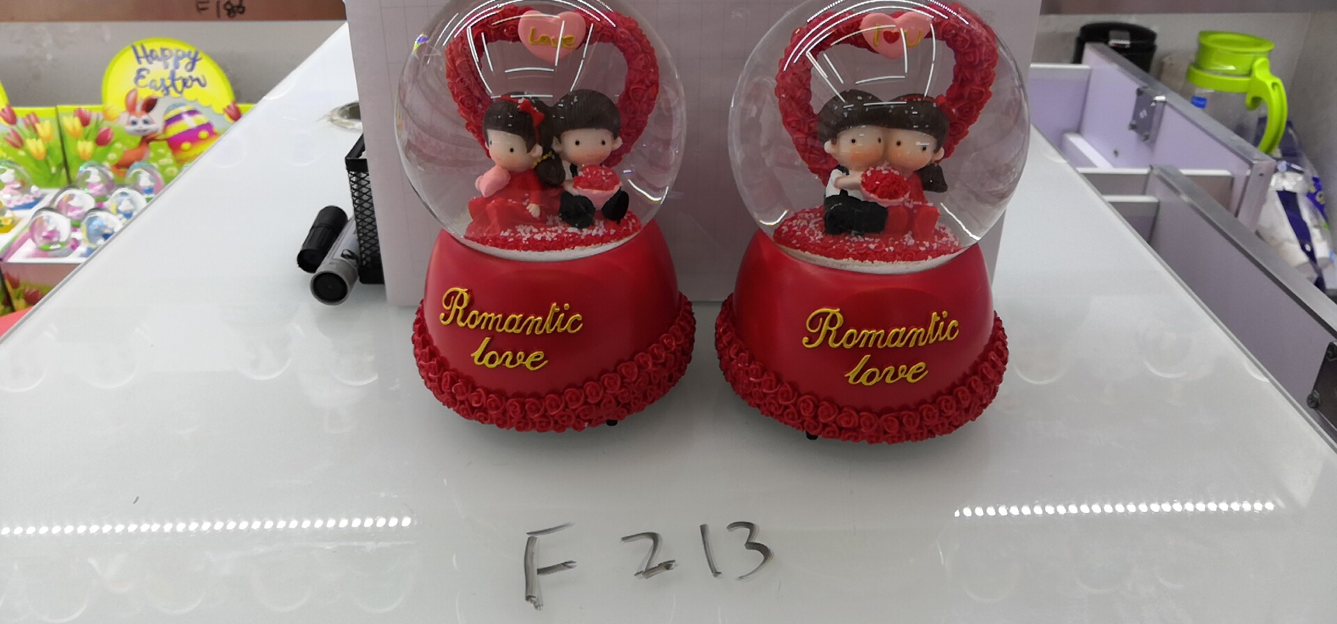 树脂水晶球带灯带音乐玻璃情侣摆件 创意礼品 大红色情侣混装 闺蜜儿童同学毕业送礼  生日礼物  毕业礼物图