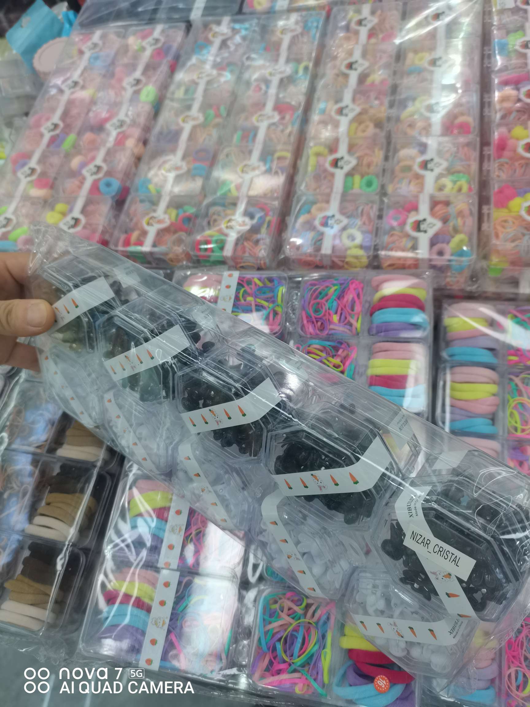 时尚饰品儿童小抓夹 头饰夹子 美发抓夹 优雅黑白配 简约各种造型 持久不伤发质 白底实物图