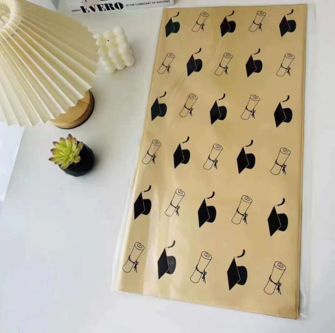 Fresh and artificial flower packaging paper is suitable for packaging all kinds of goods. It is of high quality. Other packaging paper is green and environmentally friendly. Graduation season detail image 5