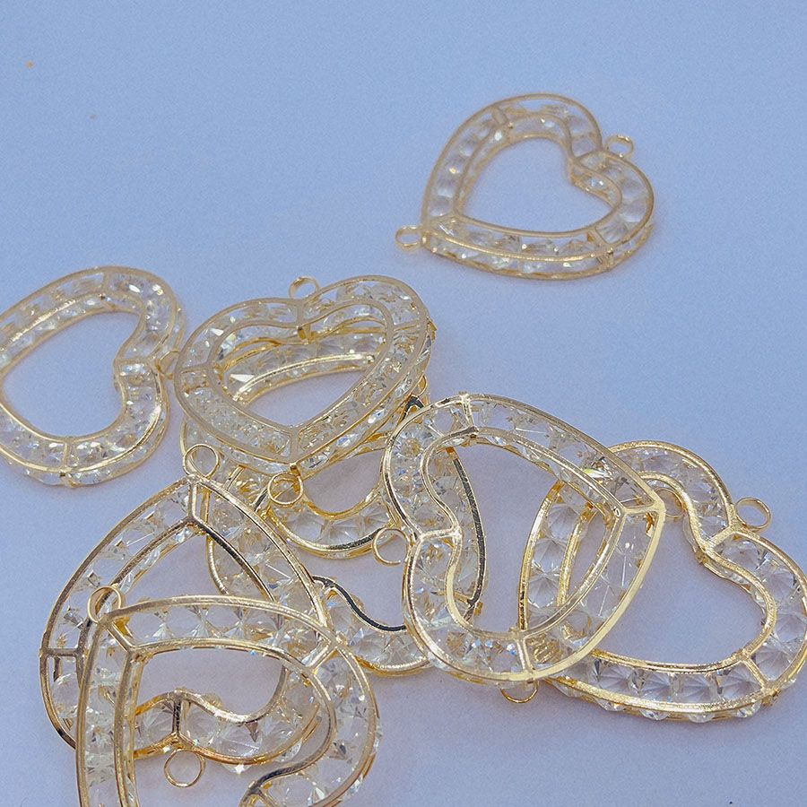 锆石吊坠/佛祖头像项链/不锈钢吊坠/小鱼吊坠/吊坠白底实物图