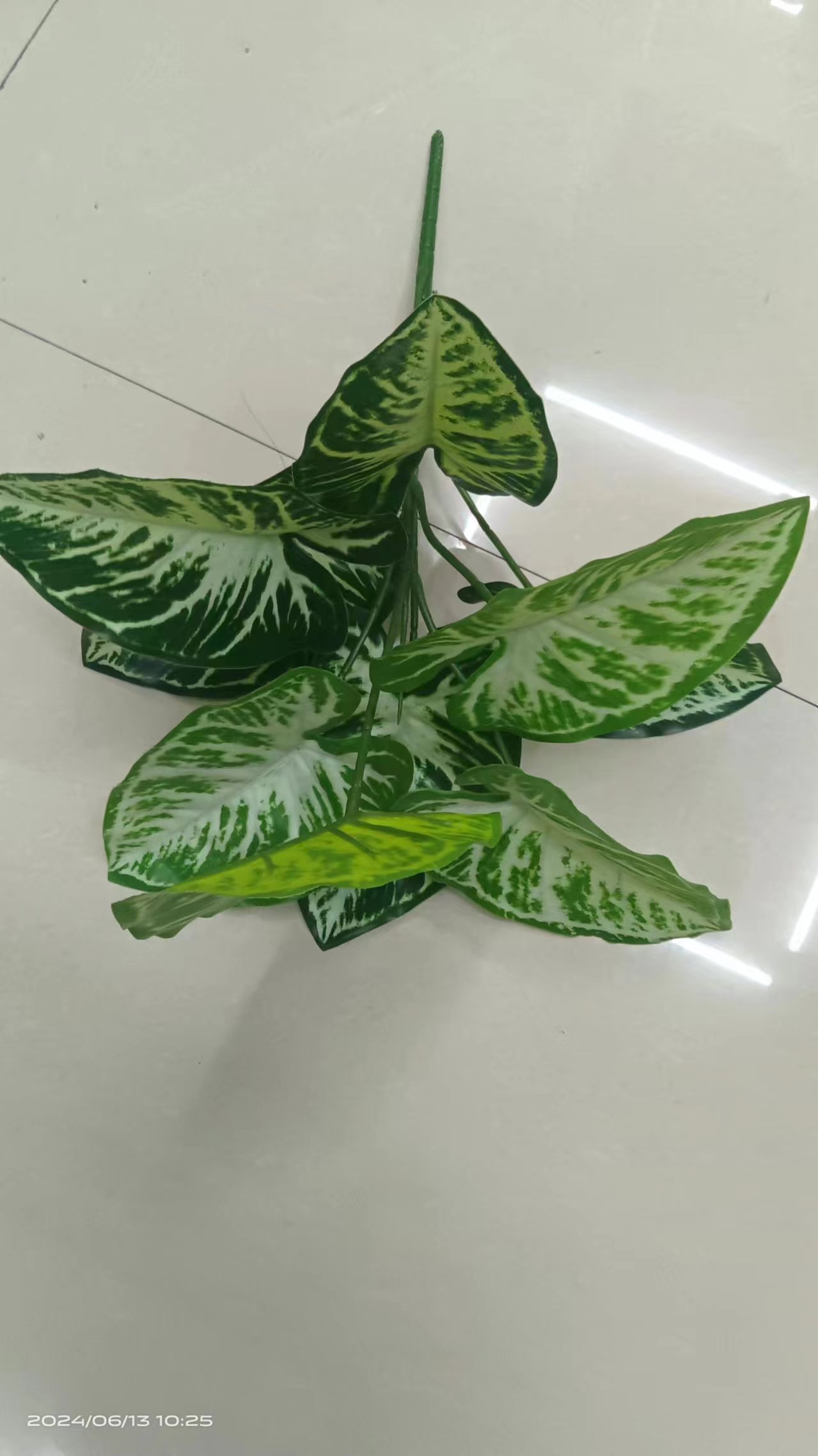 Artificial flowers and plants, artificial green plants, indoor and outdoor decoration, pothos, plastic small potted plants, home desktop, anthurium flower ornaments details Picture