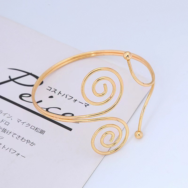 Cross-border best-selling item: Metal shining, irregular opening shape, adjustable, handcrafted women's arm bracelet