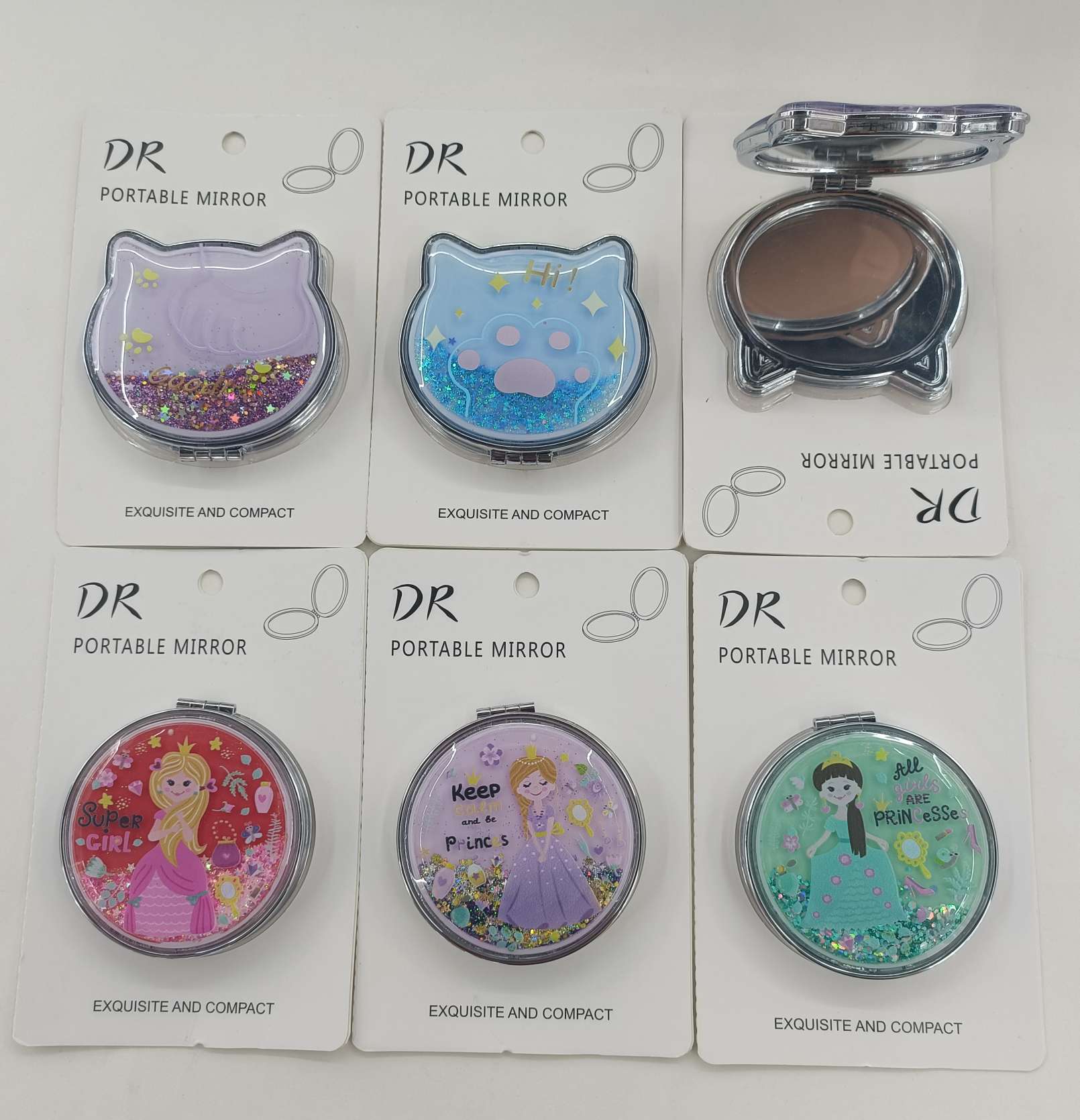 小镜子，卡通镜子，手柄镜白底实物图