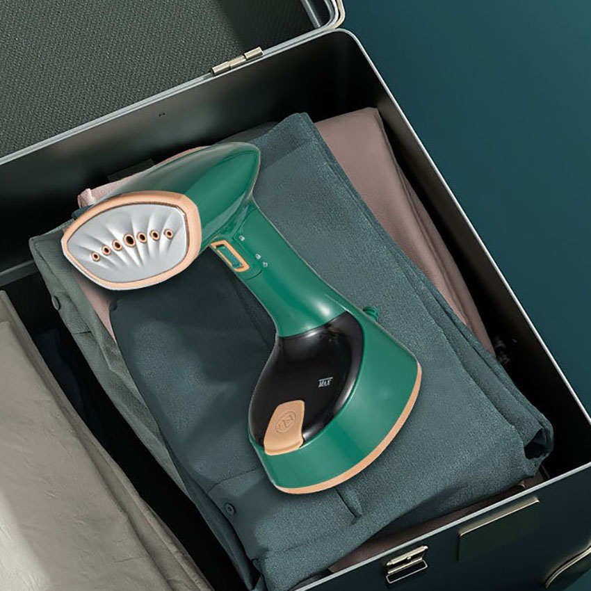 Foreign Trade Export European Standard Steam Ironing Brush Convenient Household Hand-Held Hanging Press Foldable Ironing Clothes Iron Brush Application Scenario