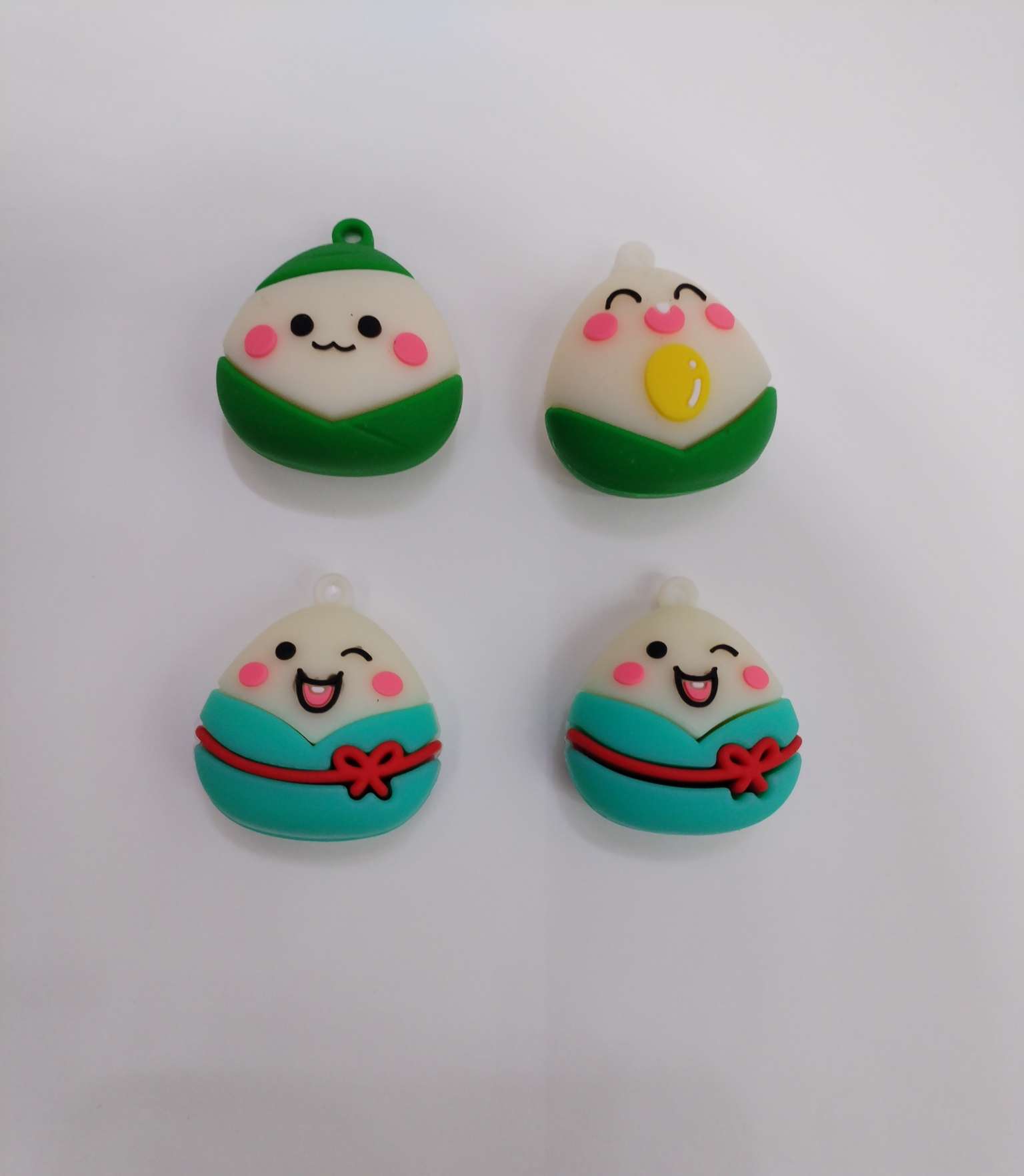 Nuevo zongzi zongzi PVC soft adhesivo llavero accesorio colgante, pequeño regalo de graduación para estudiantes.