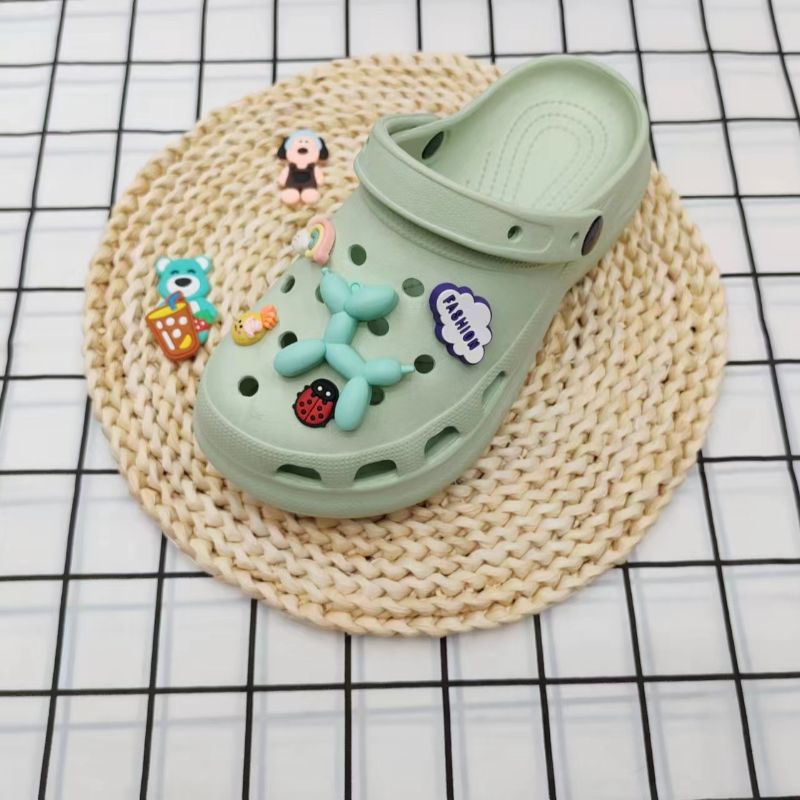 Moda de verano cute exterior piercing crocs pic 1