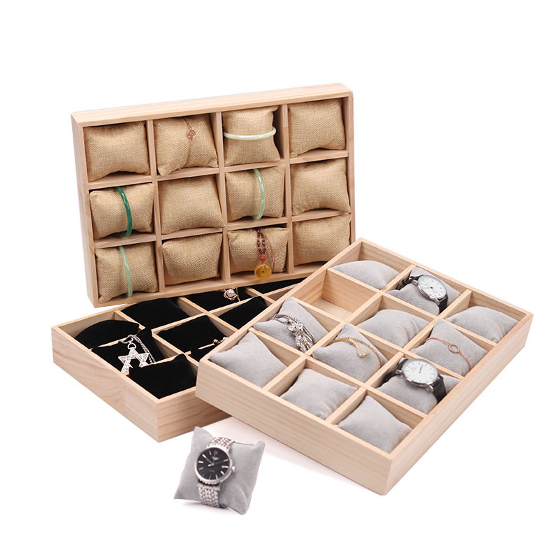 Solid wood twelve-position pillow bracelet display, watch storage, accessory tray Application Scenario