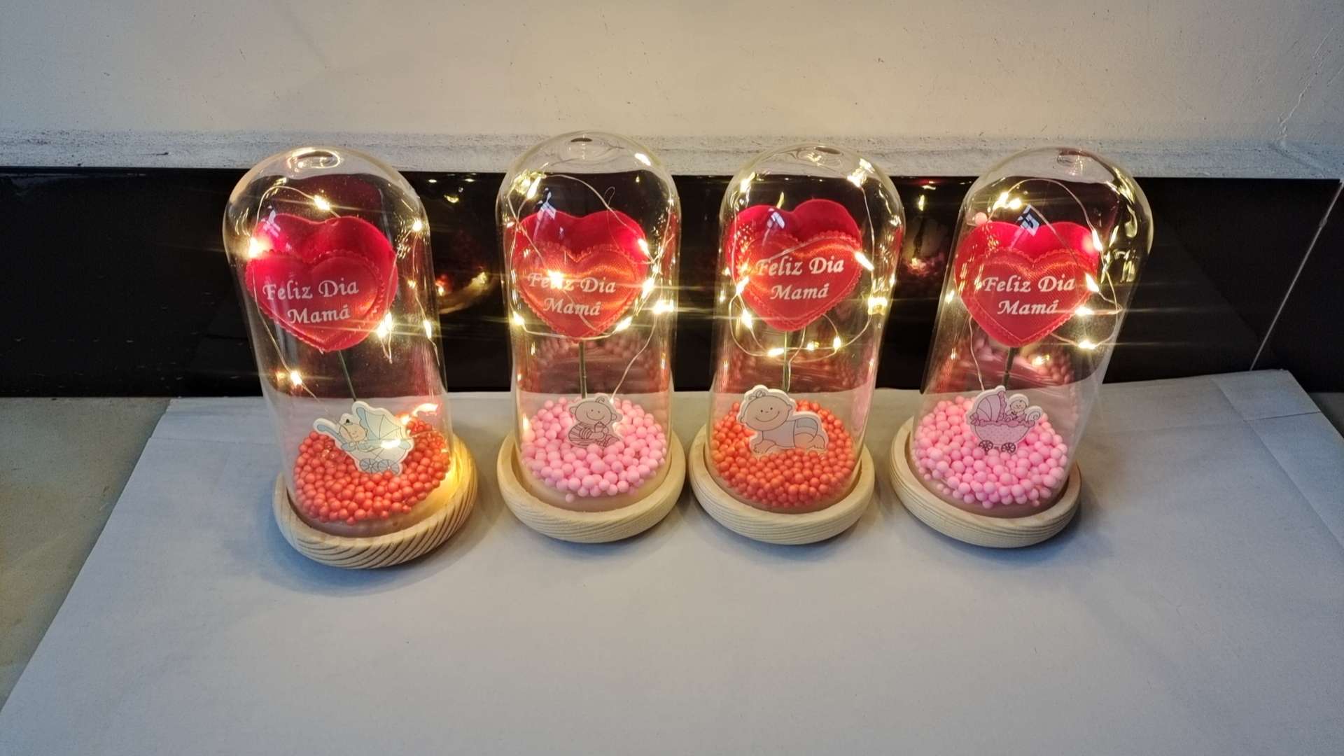 巴黎浪漫永生花玻璃罩工艺品 香薰夜灯杯子 礼品装饰品 玻璃工艺品精致艺术品玻璃罩永生花玻璃罩永生花详情图1