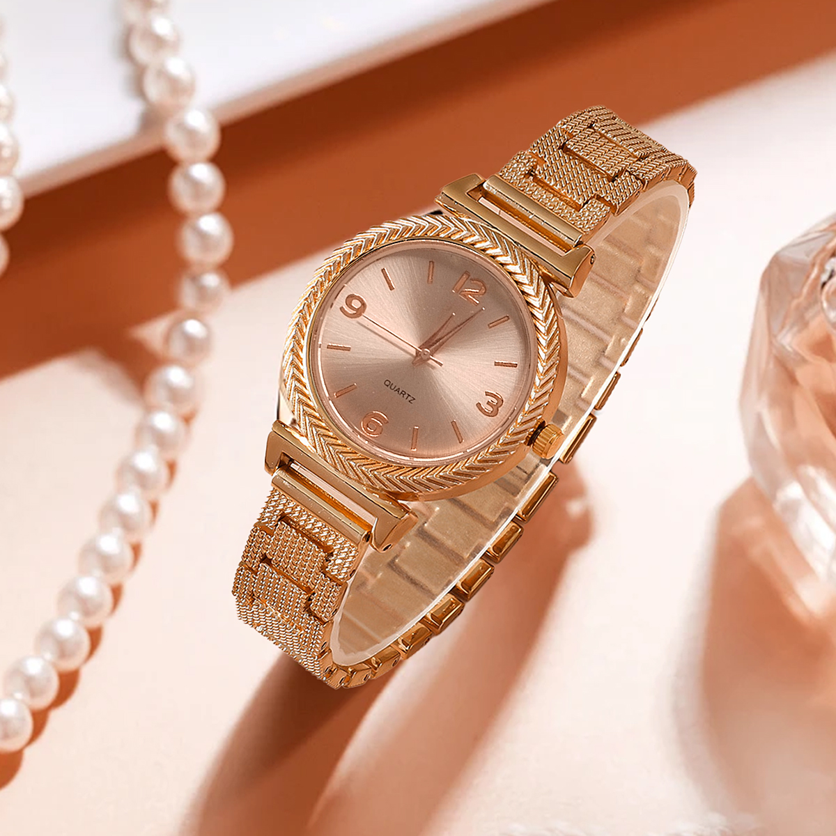 New Simple Fashion Rose Gold Compact Atmospheric Temperament Women's Quartz Watch
