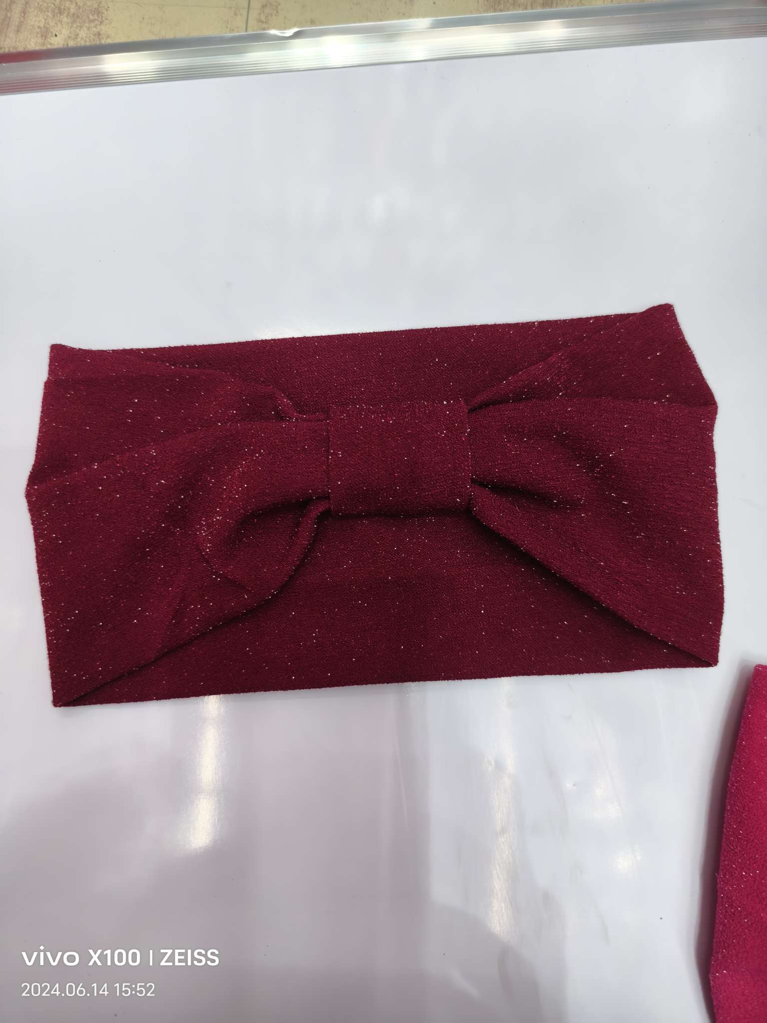 European and American style adult hair band, face wash headscarf, hair accessory, headscarf and hair band, fresh and cute style Application Scenario