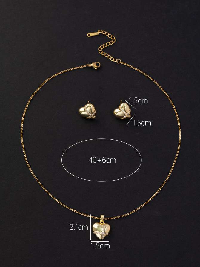 爱心镶钻女短款 高贵优雅饰品项饰 简约时尚短款爱心项链 精致礼物首饰细节图