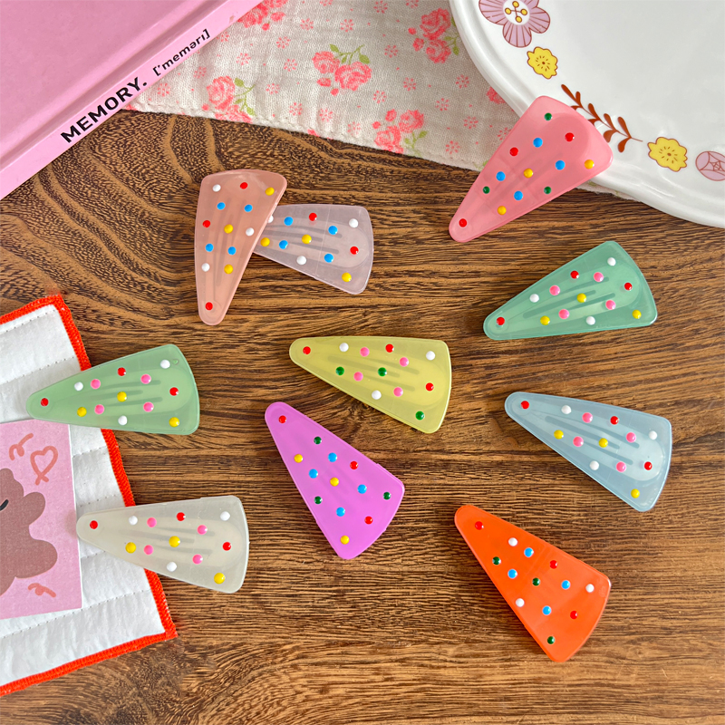 New cute and versatile children's triangular polka dot fresh jelly-colored hair clips, bangs clips, side clips, bb clips and hair accessories Specification image