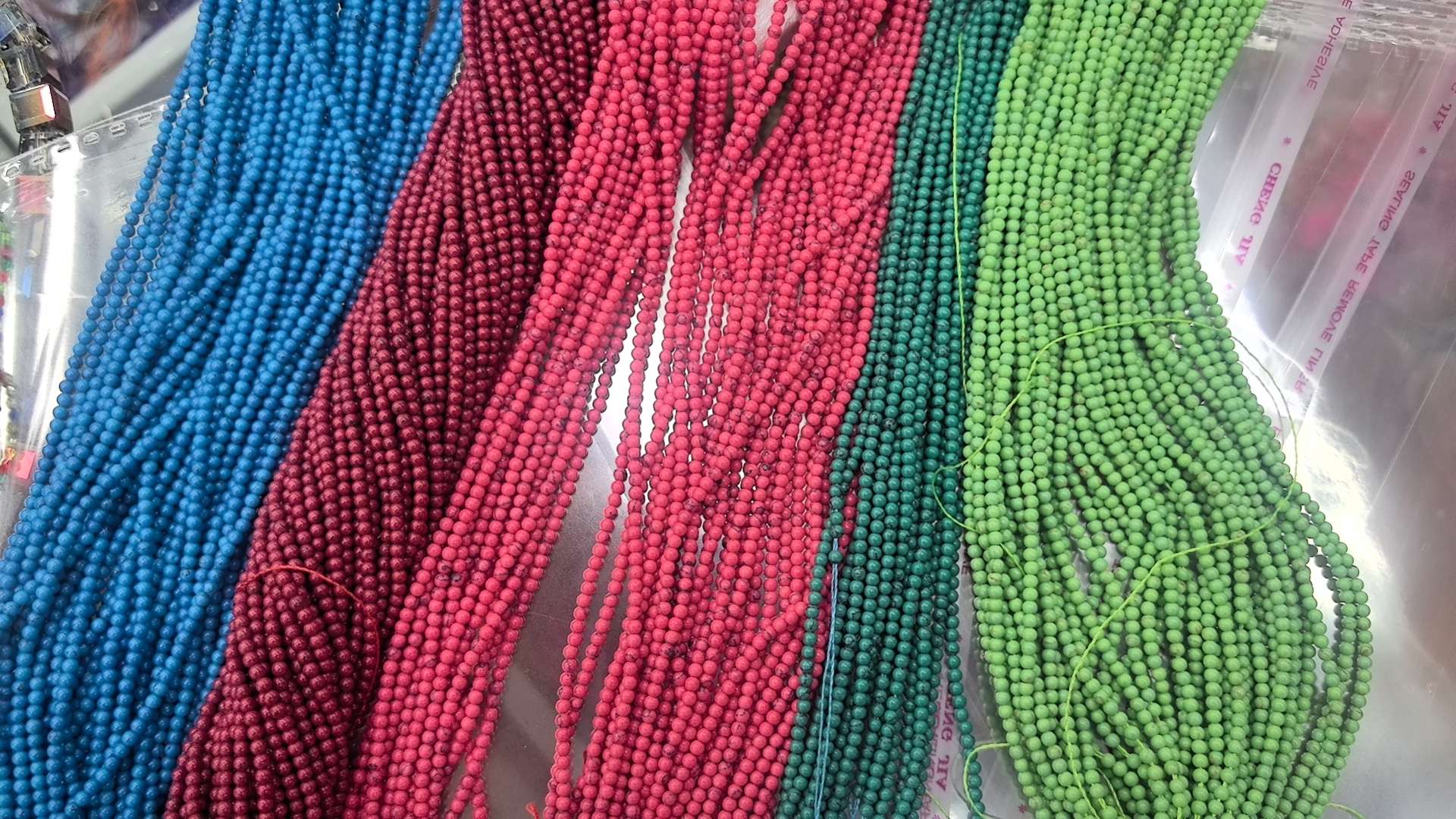 Stainless steel chain jewelry semi-finished products, jewelry accessories, acrylic plastic bead chains, round snake chains, DIY handcrafted chains, creative design jewelry chains Specification image