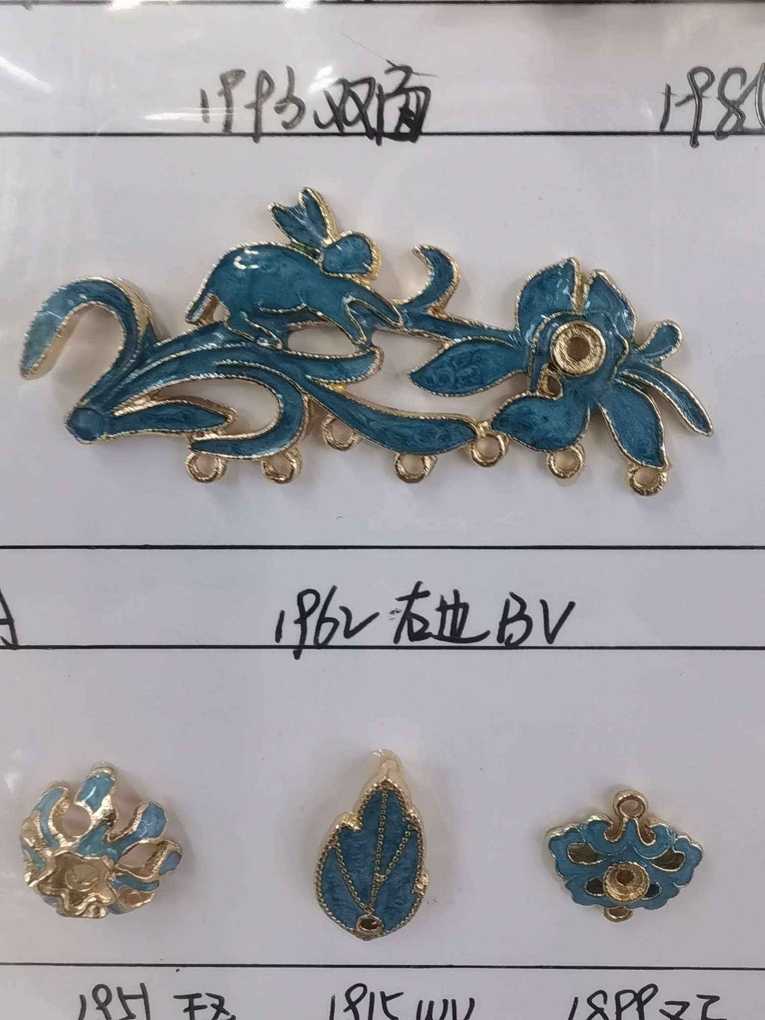 Crown decorative buckle Decorative buckle details Picture