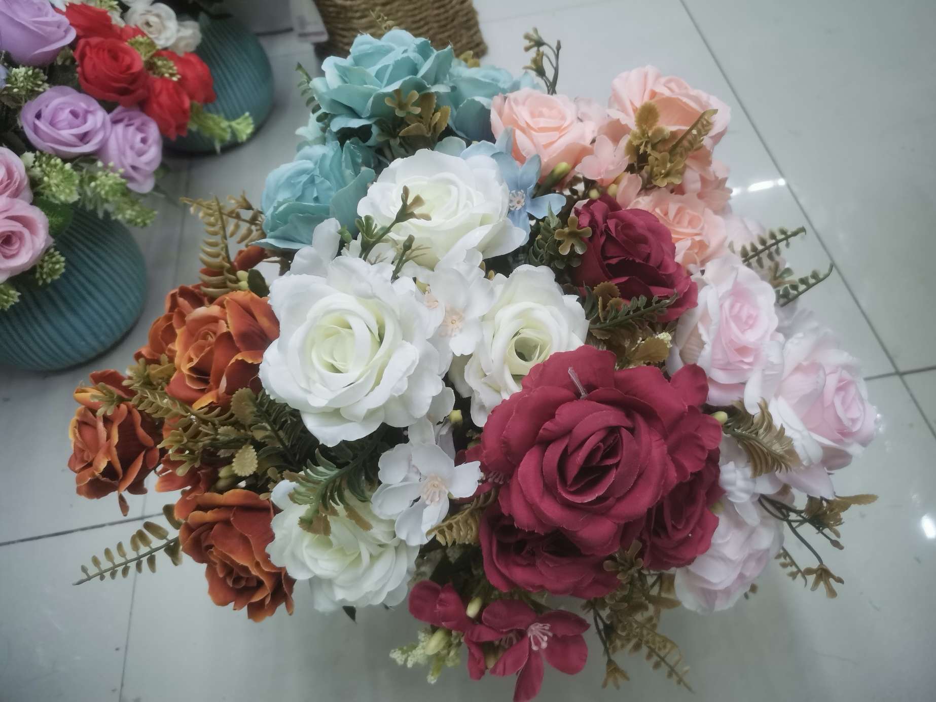 New European-style artificial flower 7-fork European-style fragrant rose artificial flower for home and hotel decoration Specification image