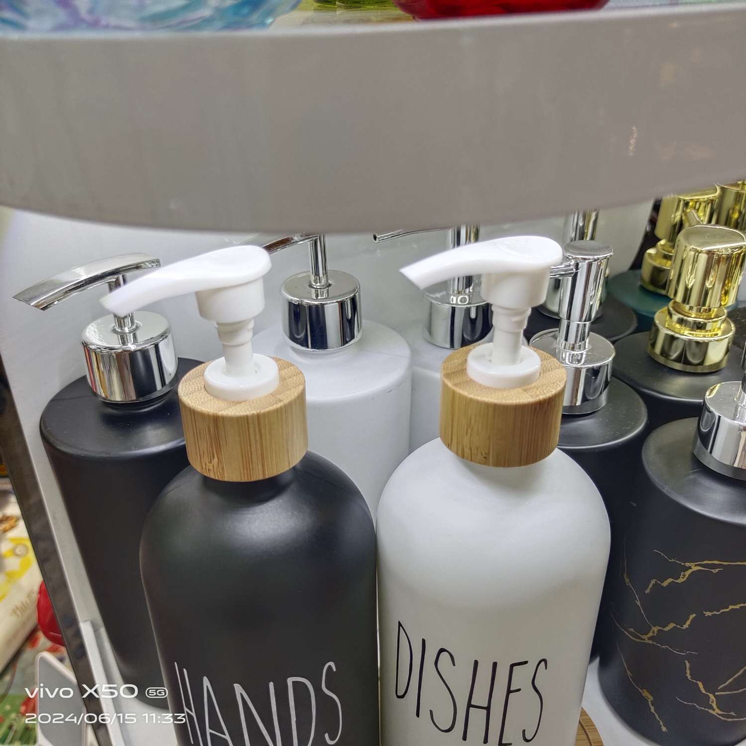 洗手液实物图