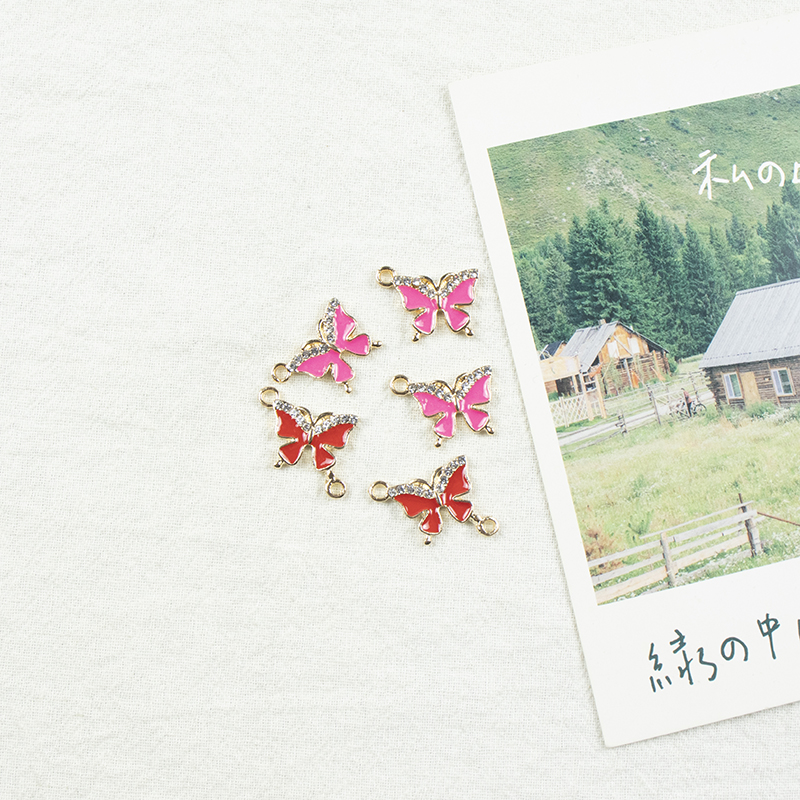 Alloy dot brick oil drip, red double-hanging butterfly, pink single-hanging butterfly necklace, earrings, bracelet accessories, diy jewelry accessories, alloy accessories, jewelry, alloy oil drip Application Scenario