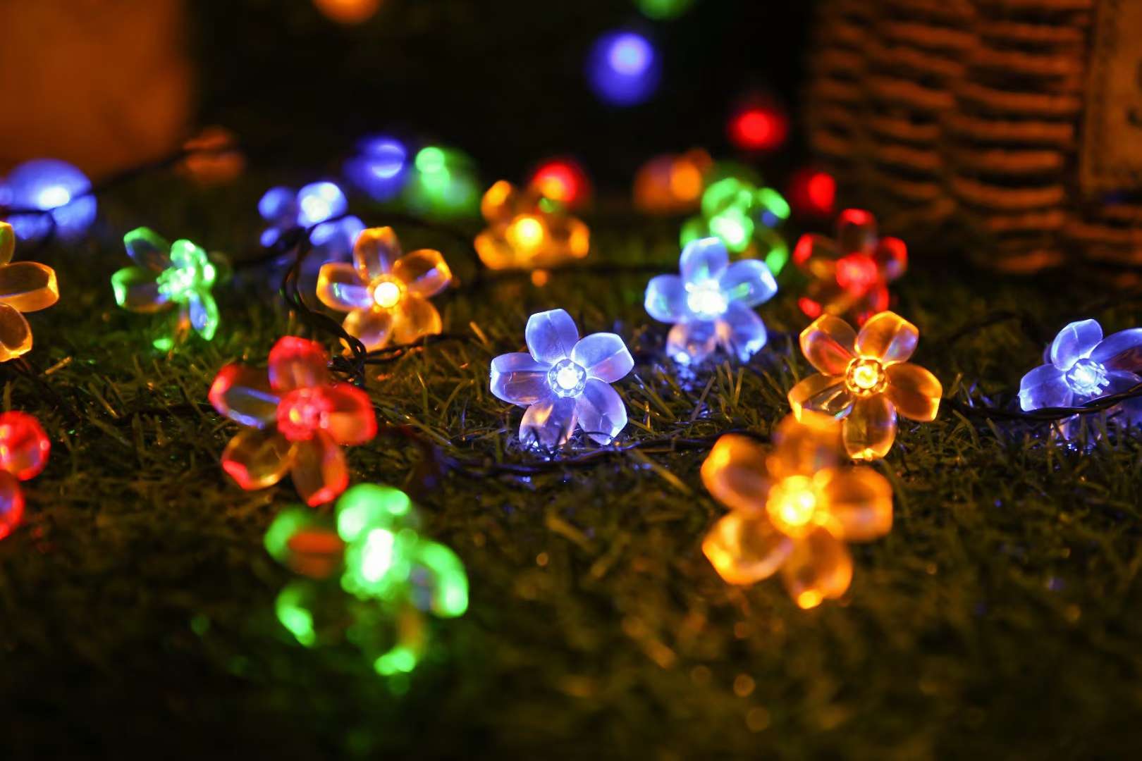 户外氛围灯 LED灯串 铜线灯电池盒 灯饰照明 室外LED灯串 灯具灯饰 灯串彩灯 美化环境照明设备