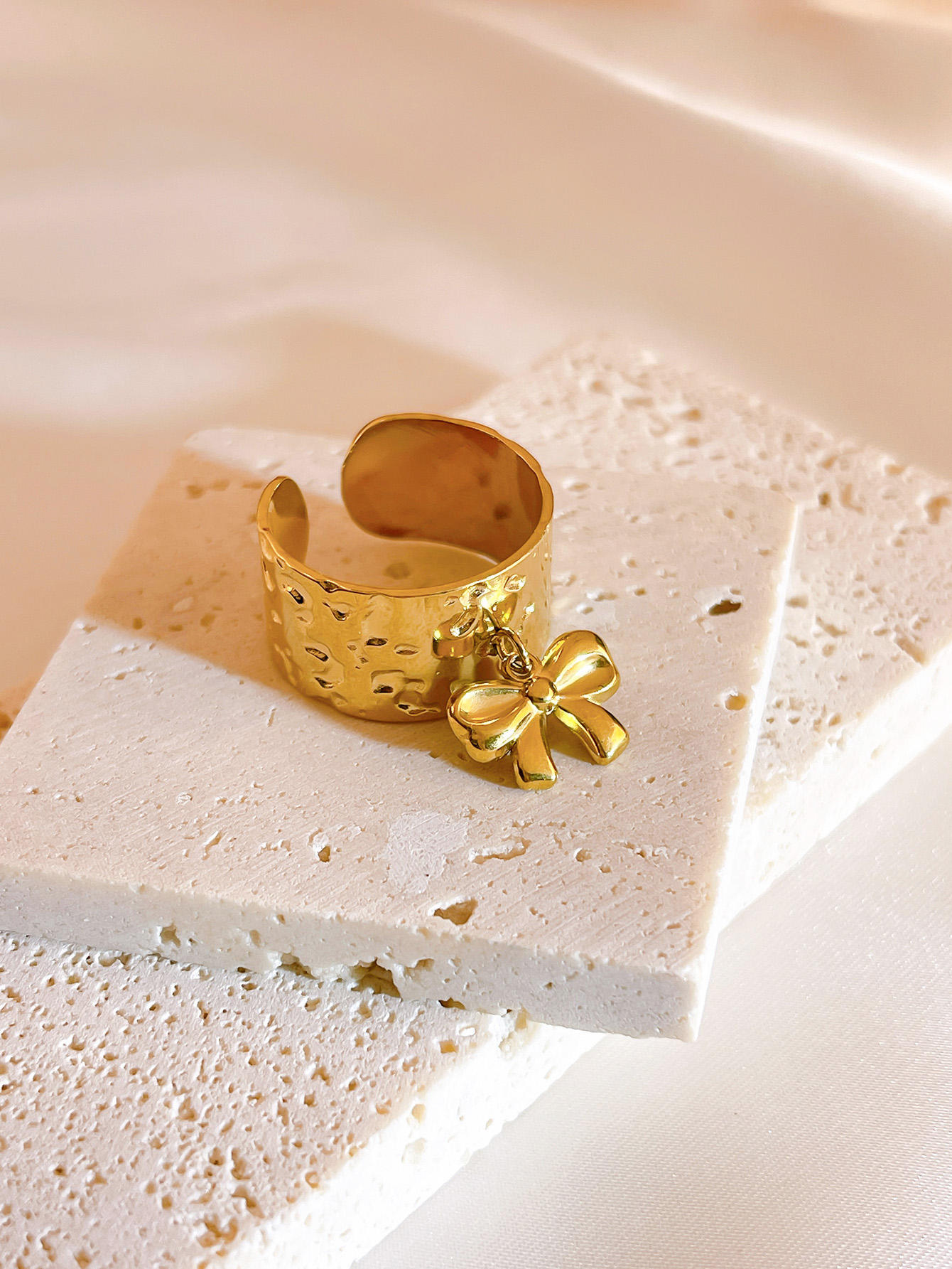 European and American ins rings, women's niche design, fashionable titanium steel rings, light luxury and high-end feel, bestsellers, versatile accessories, fashionable details Picture