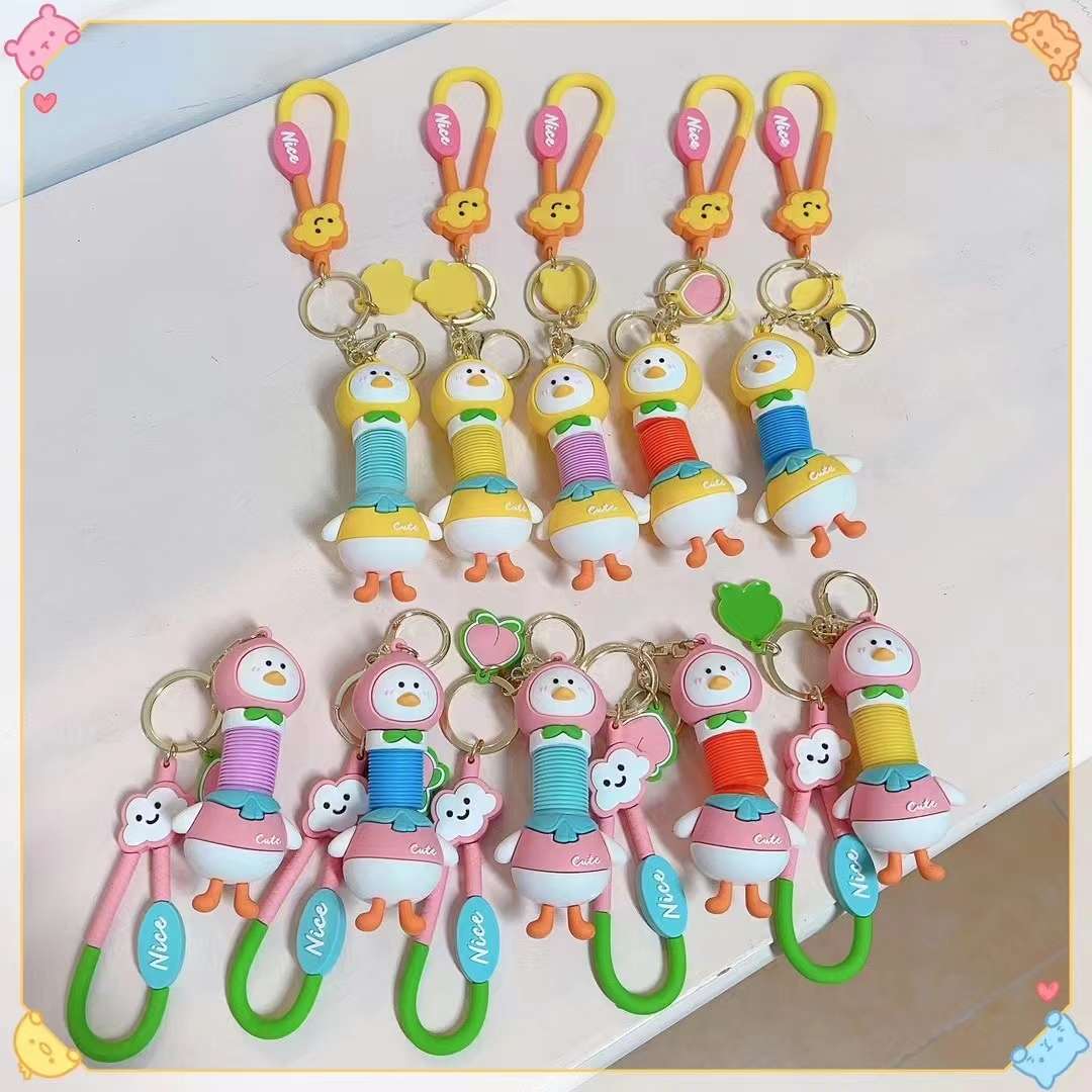 Retractable keychain pendant. Pendant Application Scenario